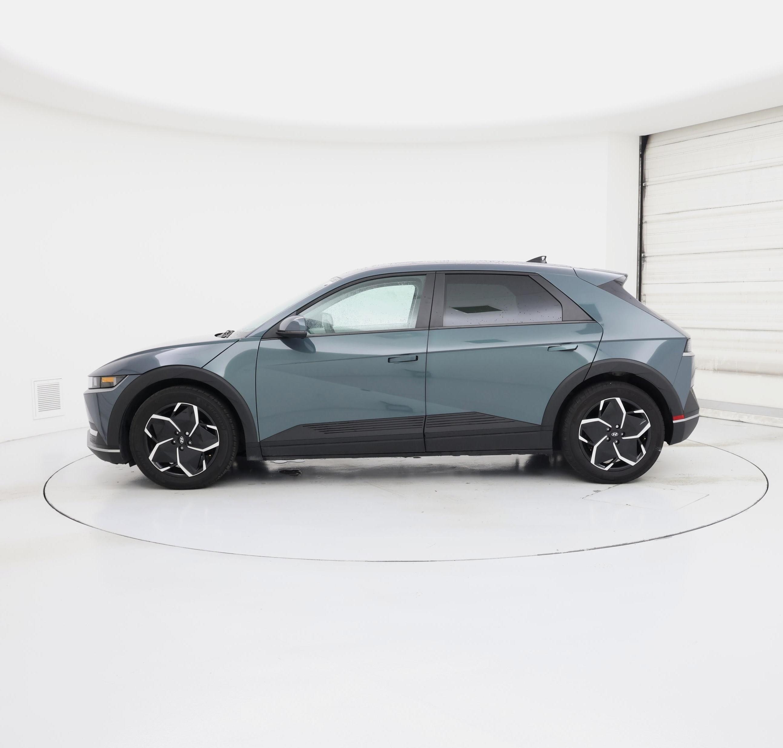 Thumbnail: 2024 Hyundai Ioniq 5 - 3