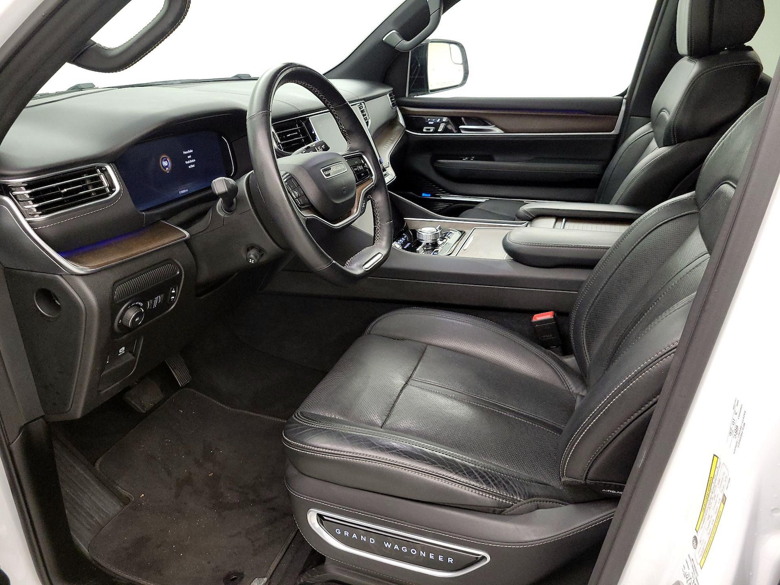 2023 Jeep Grand Wagoneer Series I - Photo 12