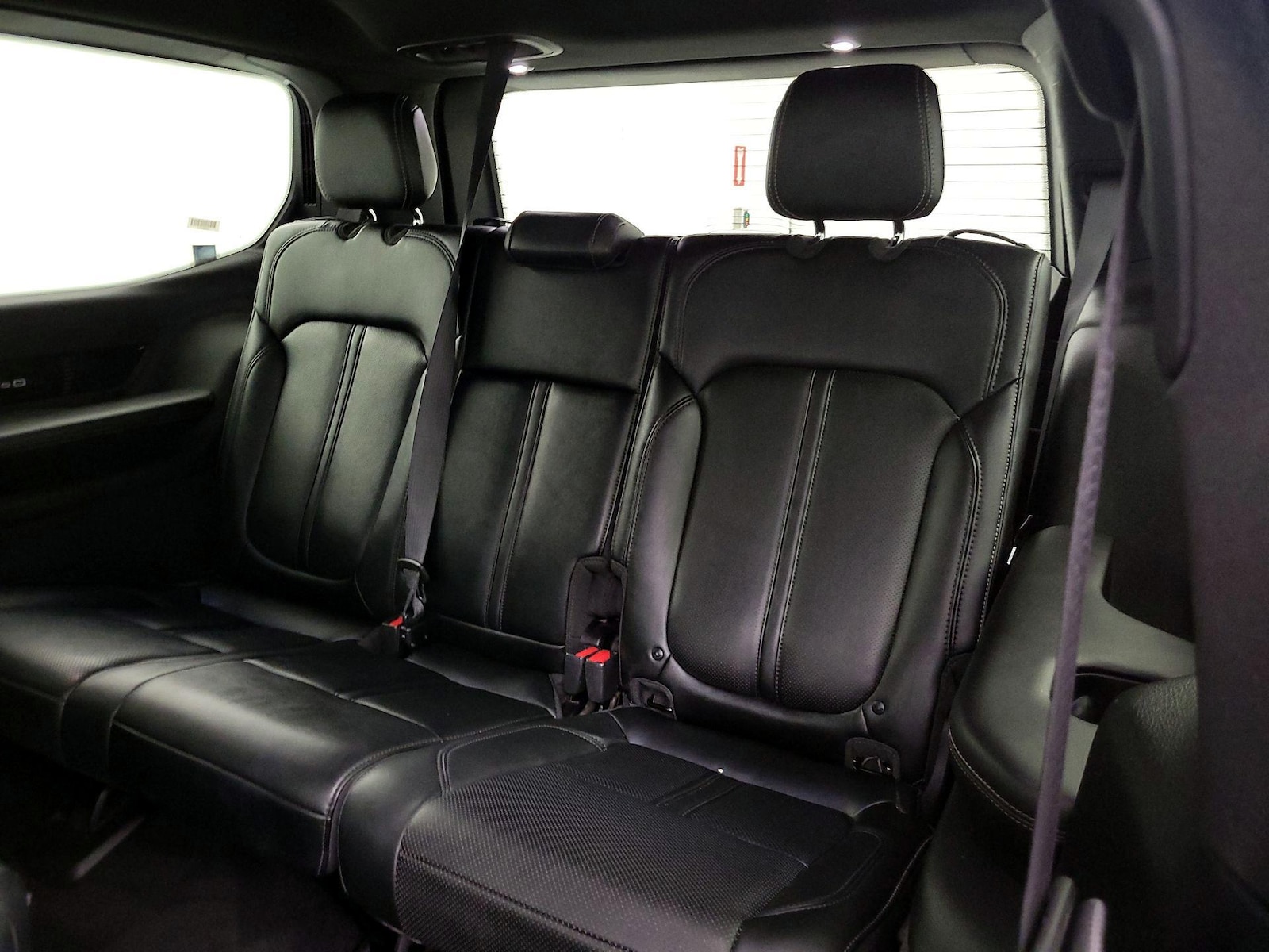 2023 Jeep Grand Wagoneer Series I - Photo 23