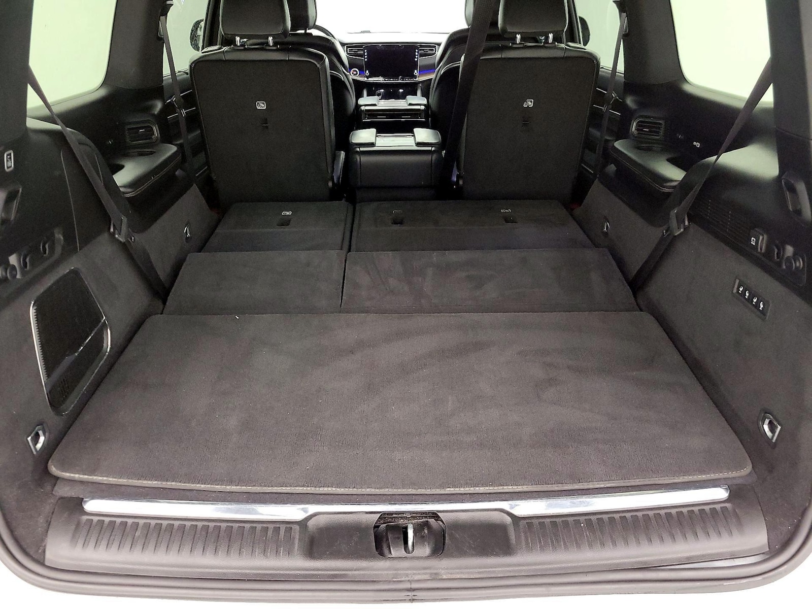 2023 Jeep Grand Wagoneer Series I - Photo 25