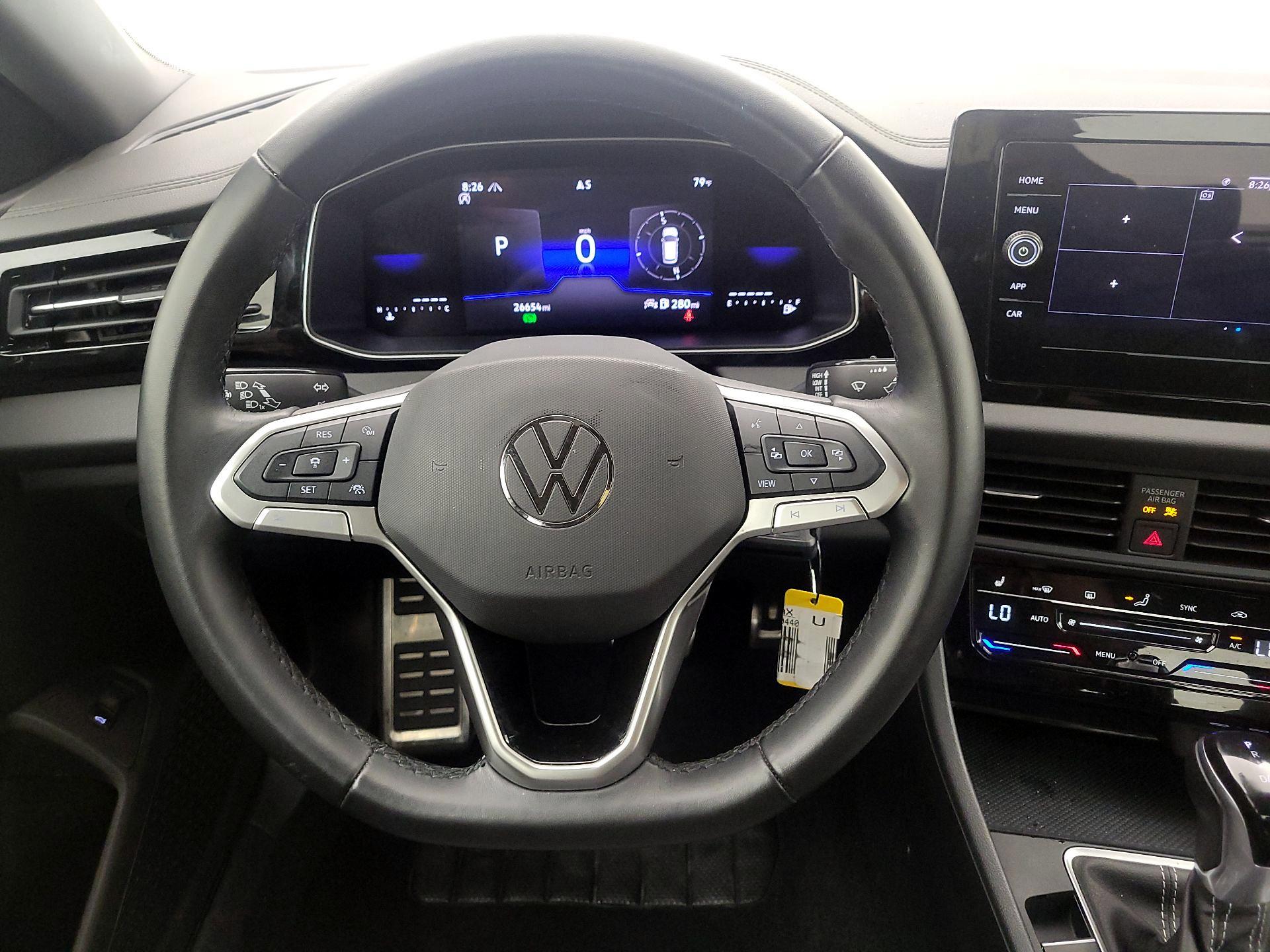 Thumbnail: 2025 Volkswagen Jetta - 10