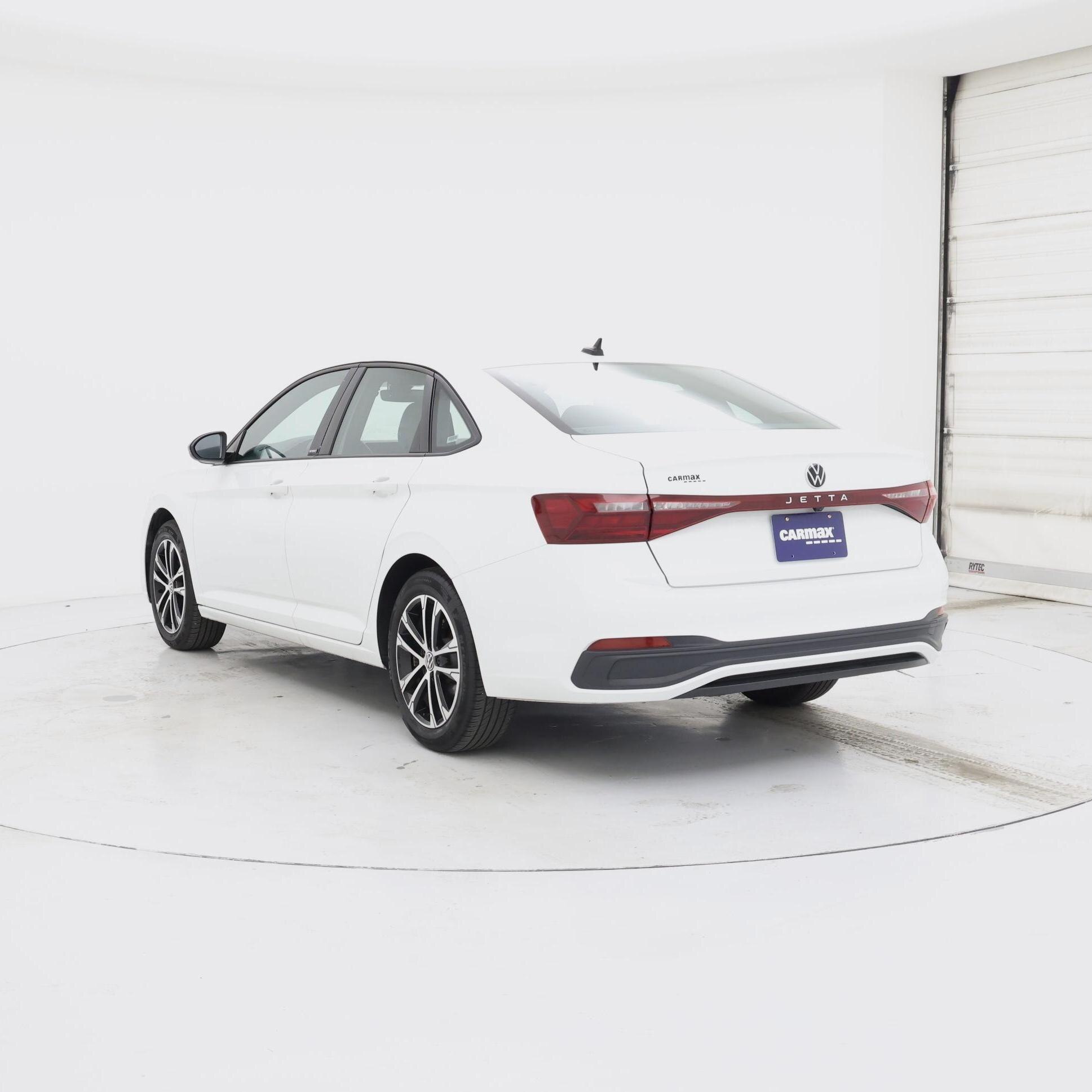 Thumbnail: 2025 Volkswagen Jetta - 2