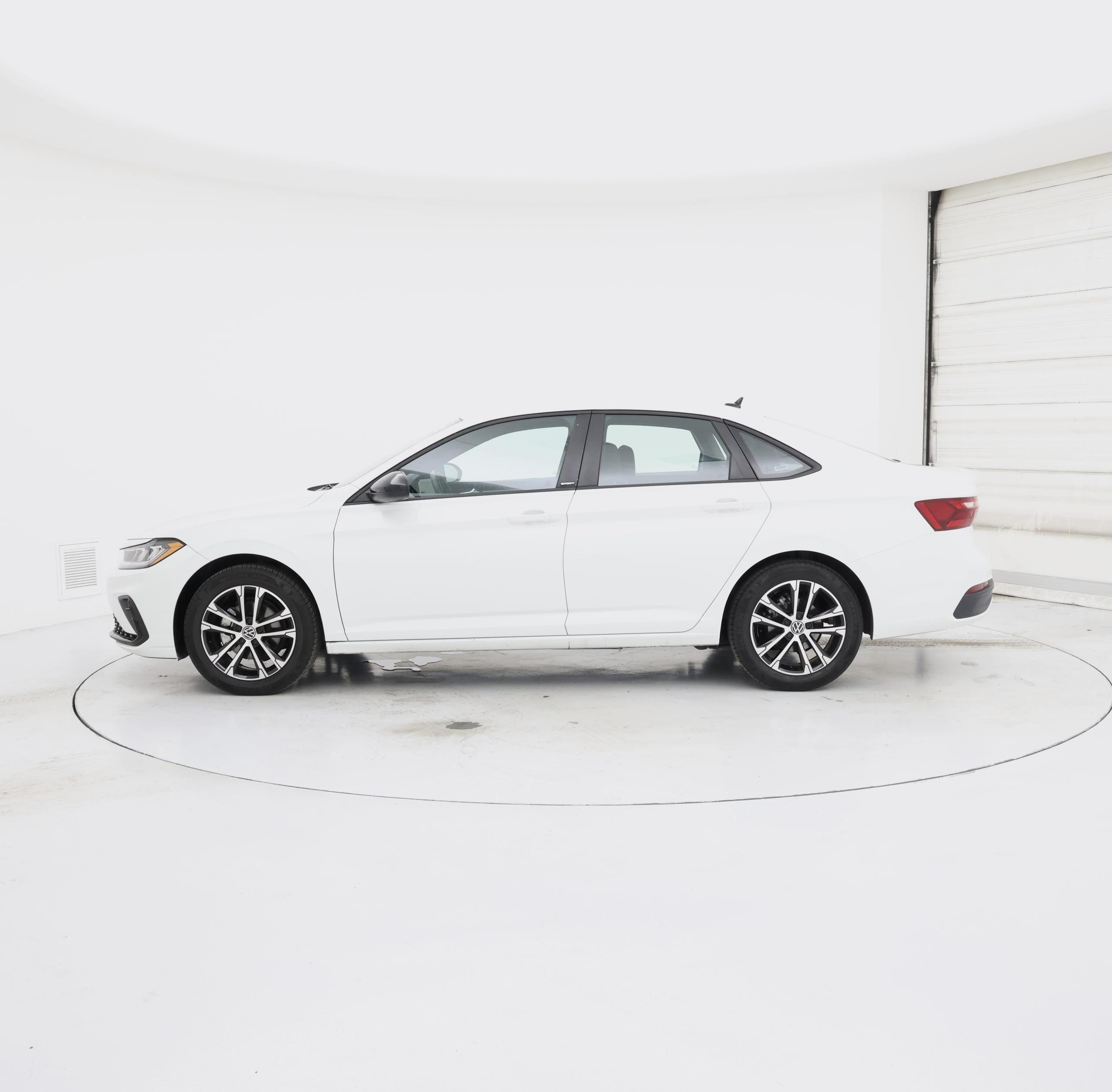 Thumbnail: 2025 Volkswagen Jetta - 3