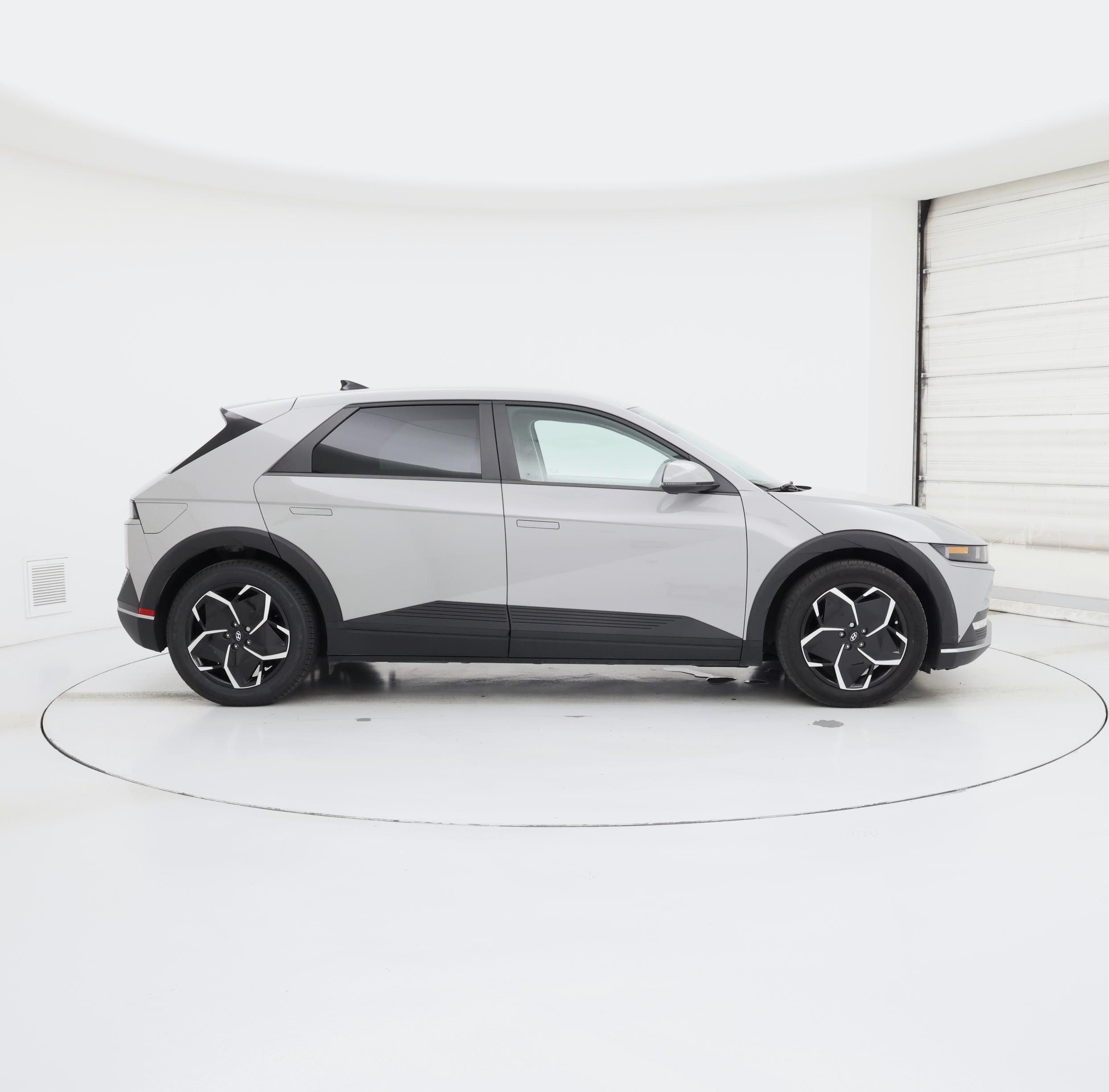 Thumbnail: 2023 Hyundai Ioniq 5 - 7