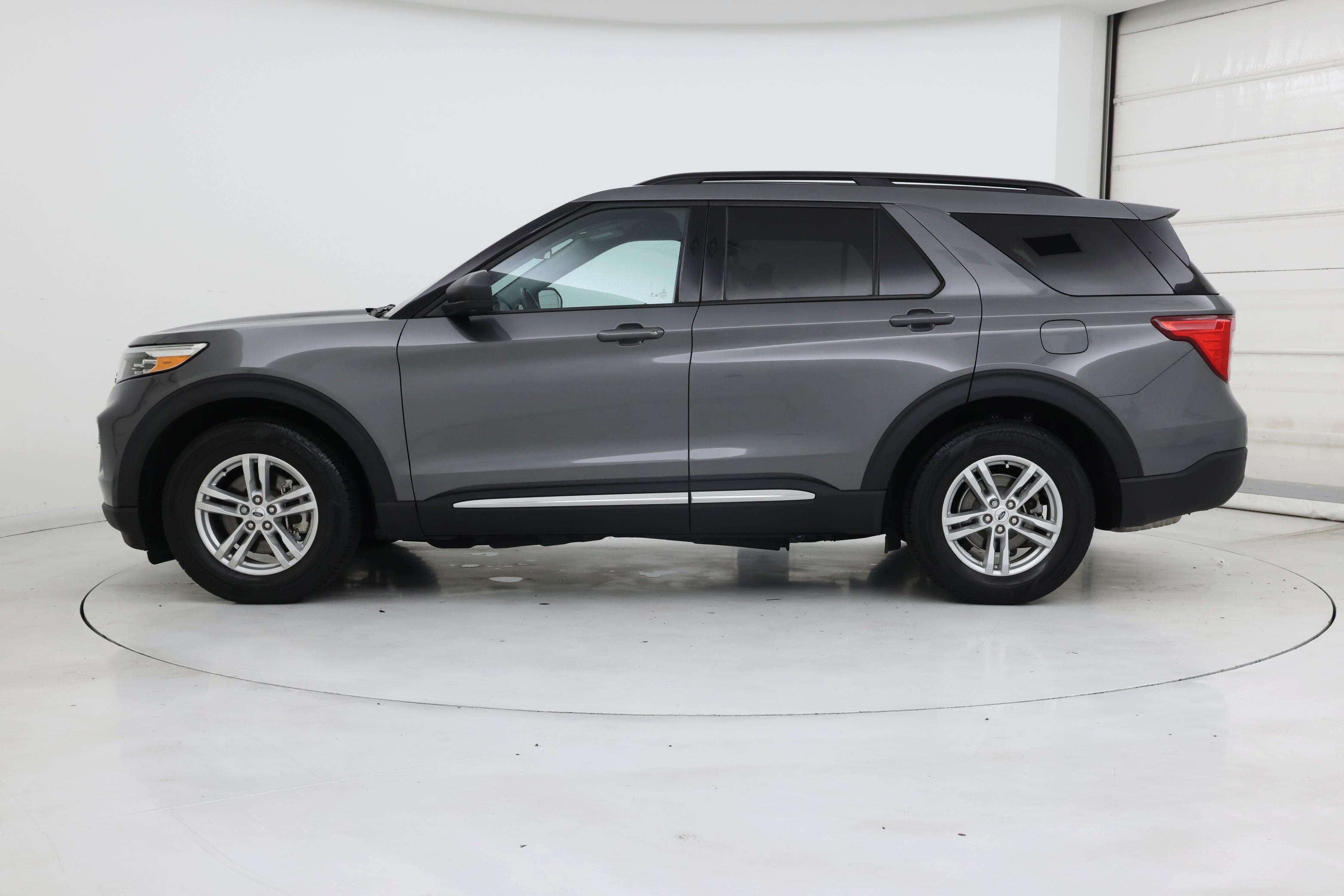 Thumbnail: 2023 Ford Explorer - 3