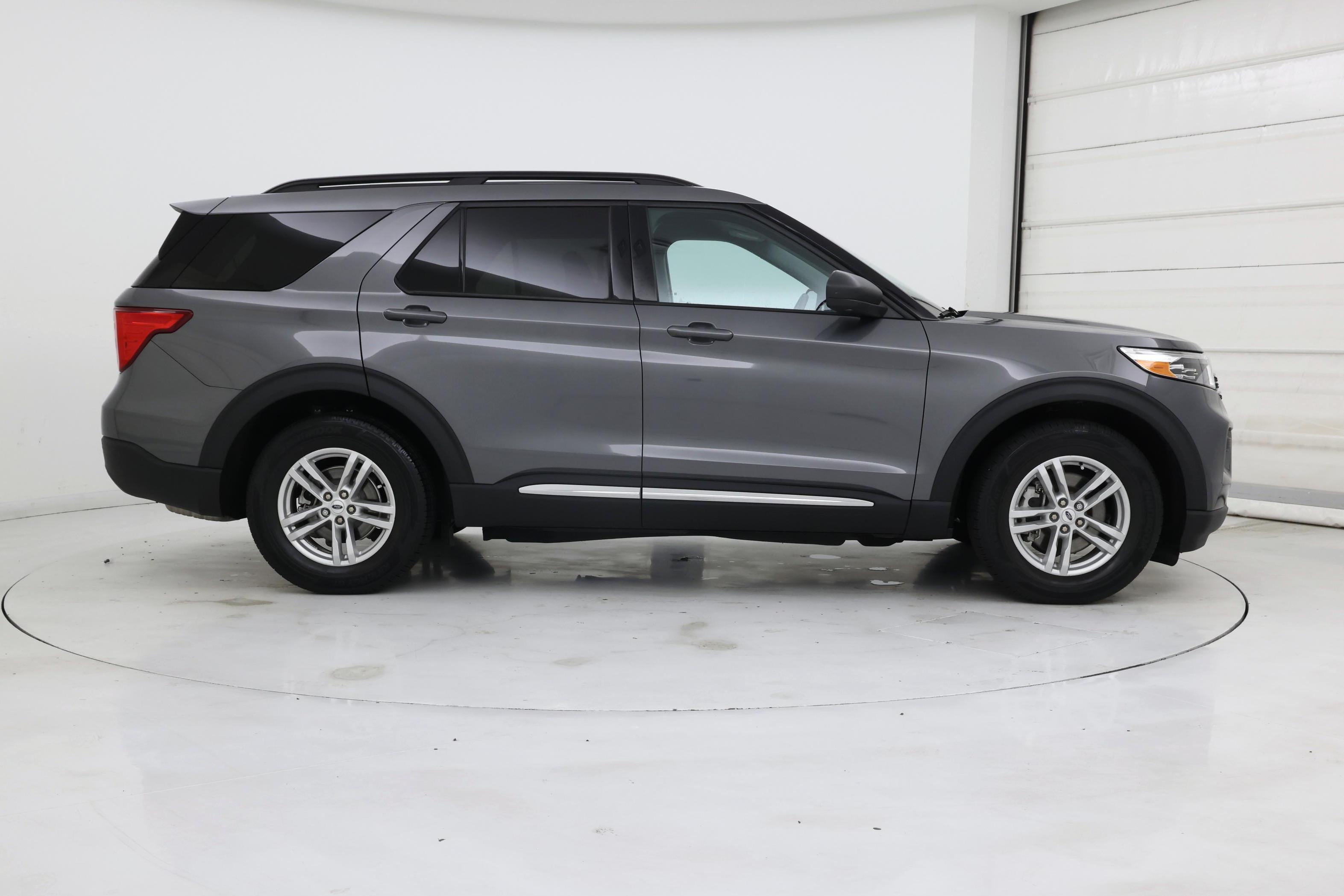 Thumbnail: 2023 Ford Explorer - 7