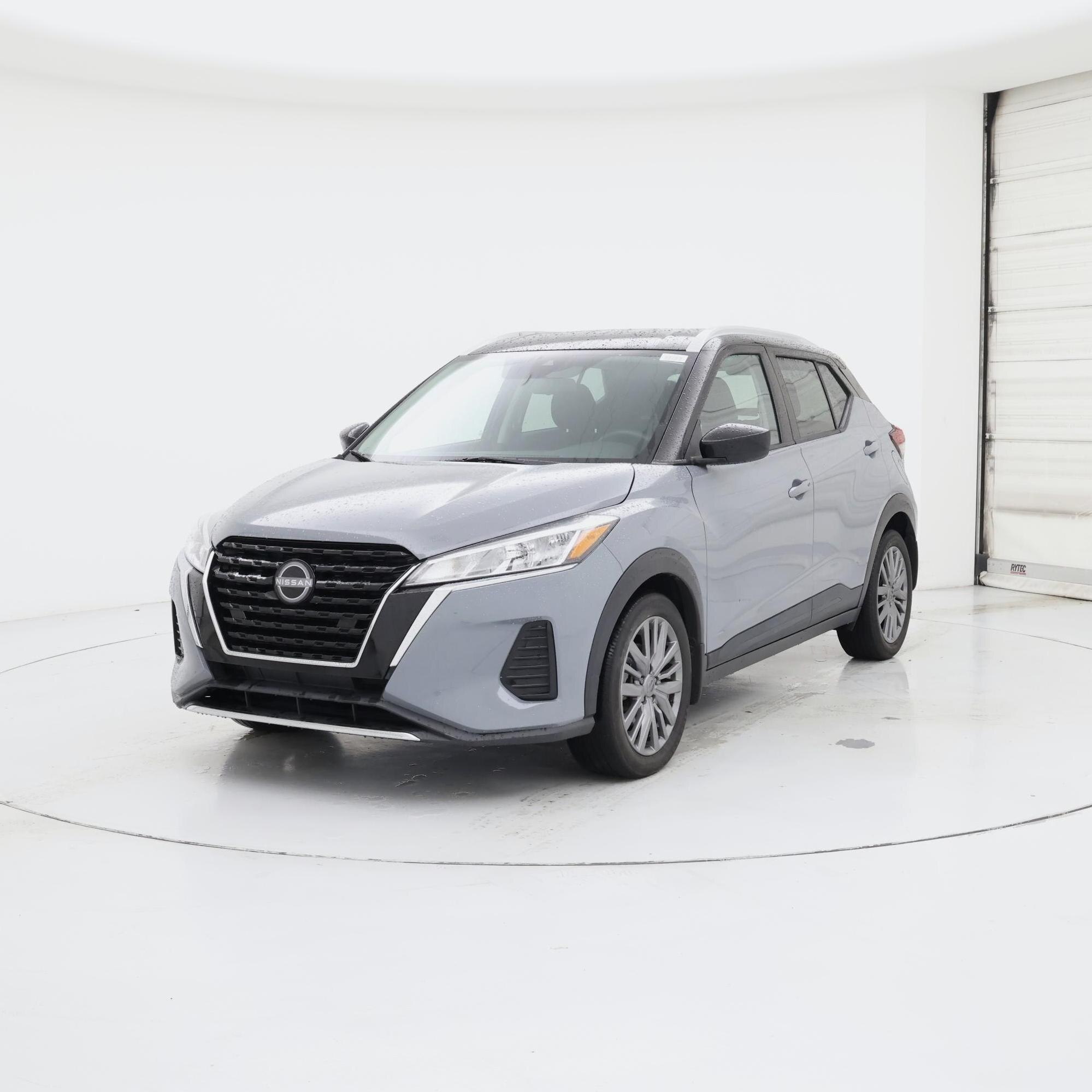 Thumbnail: 2023 Nissan Kicks - 4