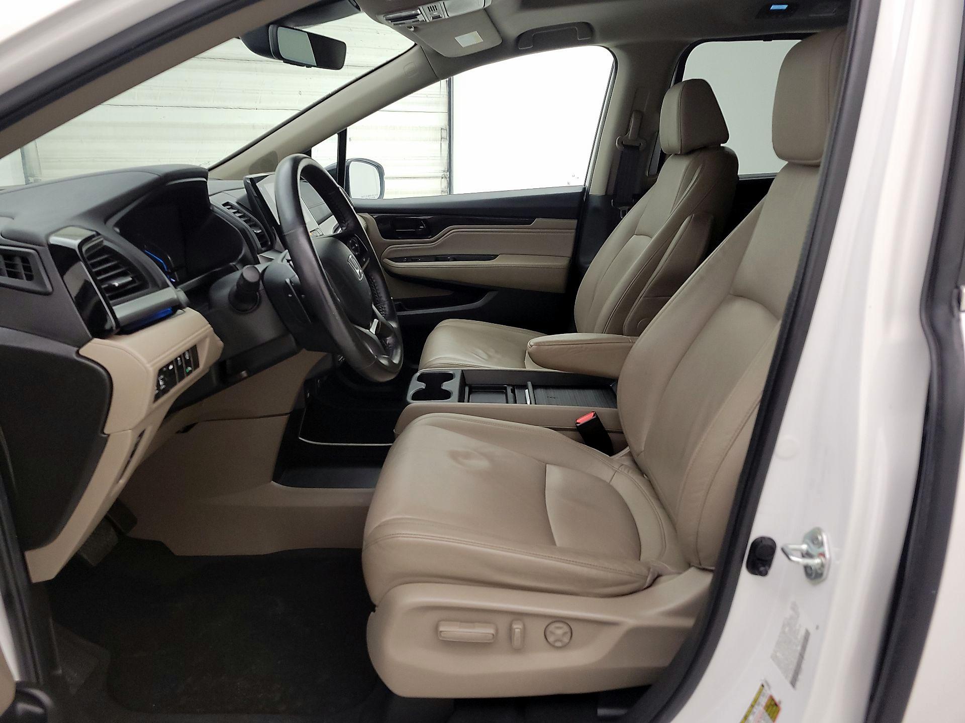 Thumbnail: 2023 Honda Odyssey - 11
