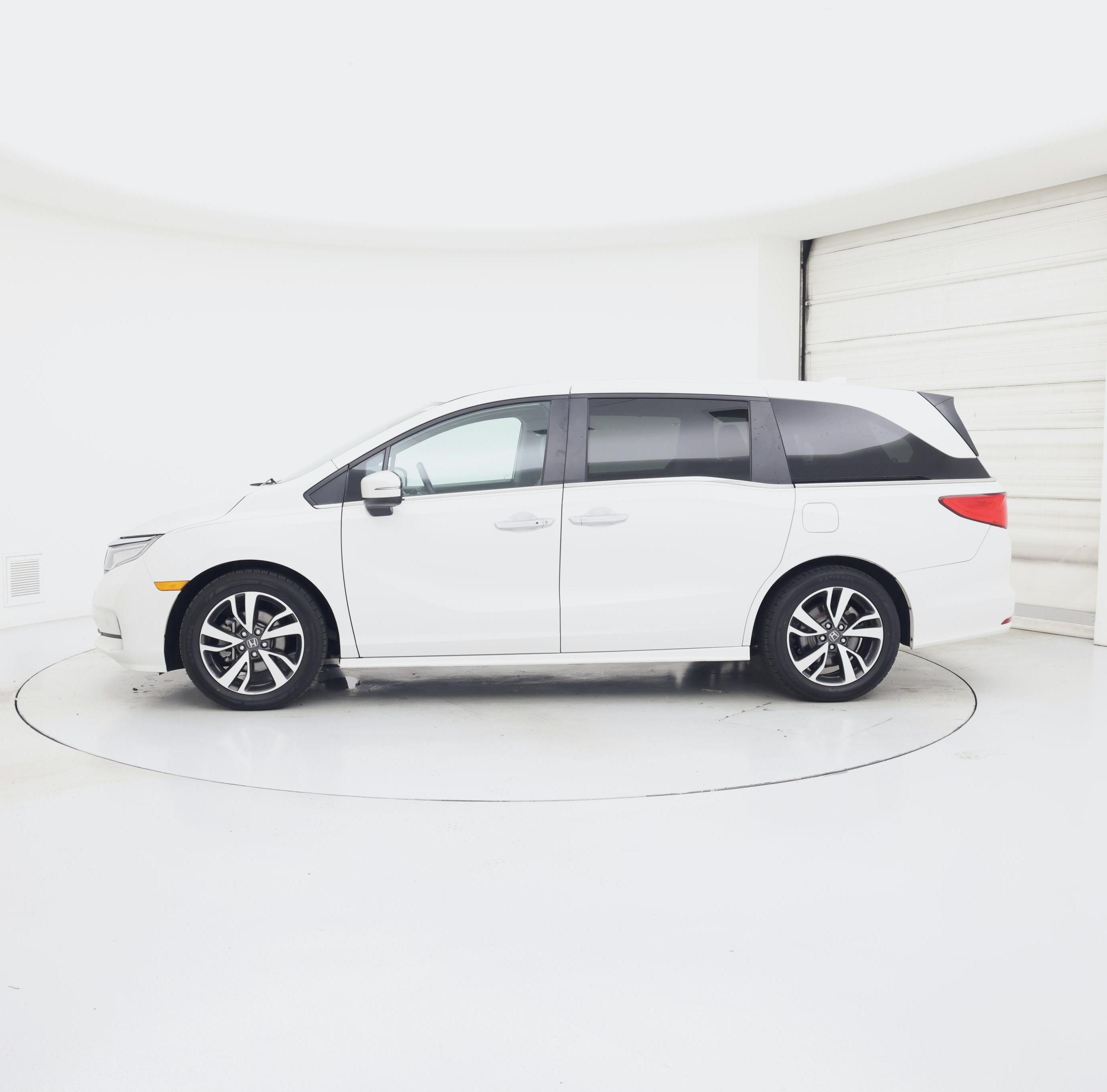 Thumbnail: 2023 Honda Odyssey - 3