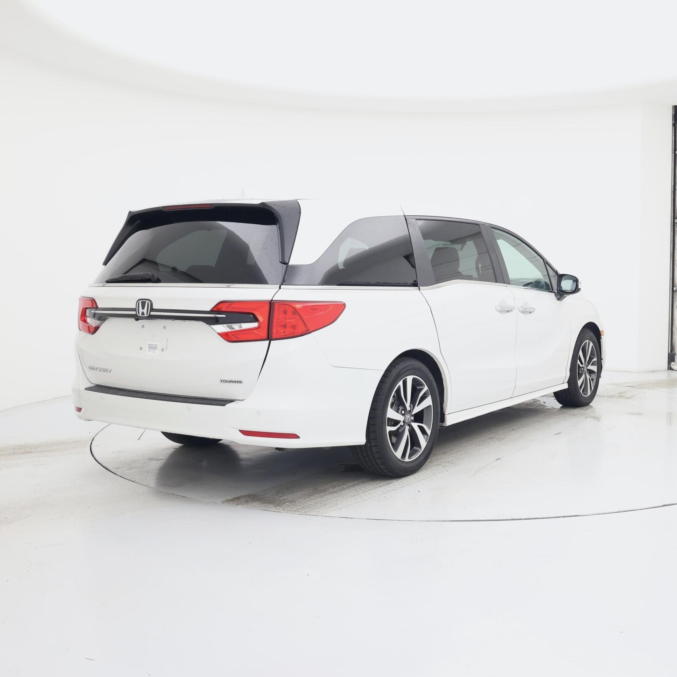 Thumbnail: 2023 Honda Odyssey - 8