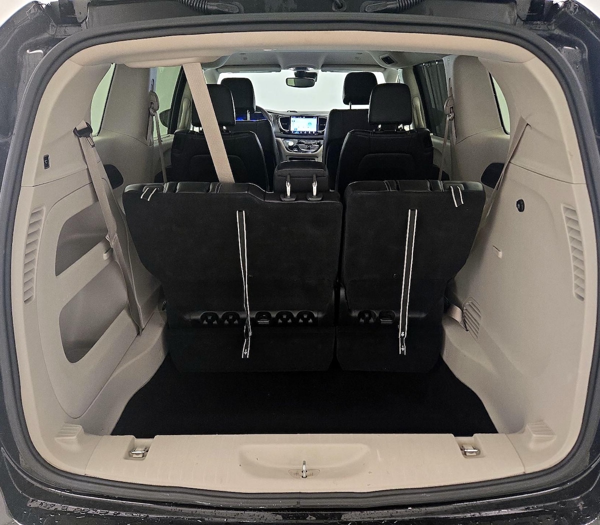 Trunk/Cargo (Seats Up)
