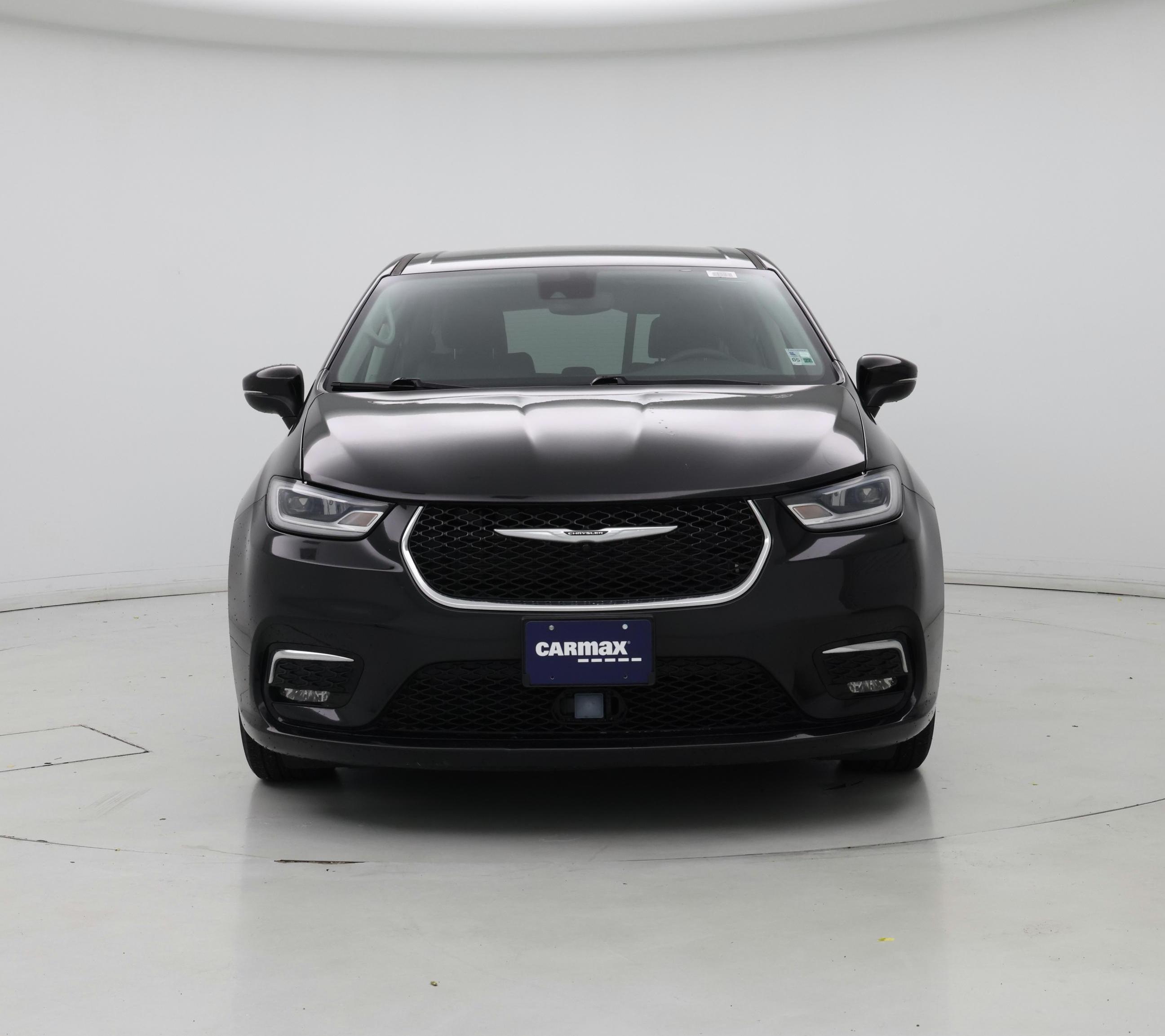Thumbnail: 2023 Chrysler Pacifica - 5
