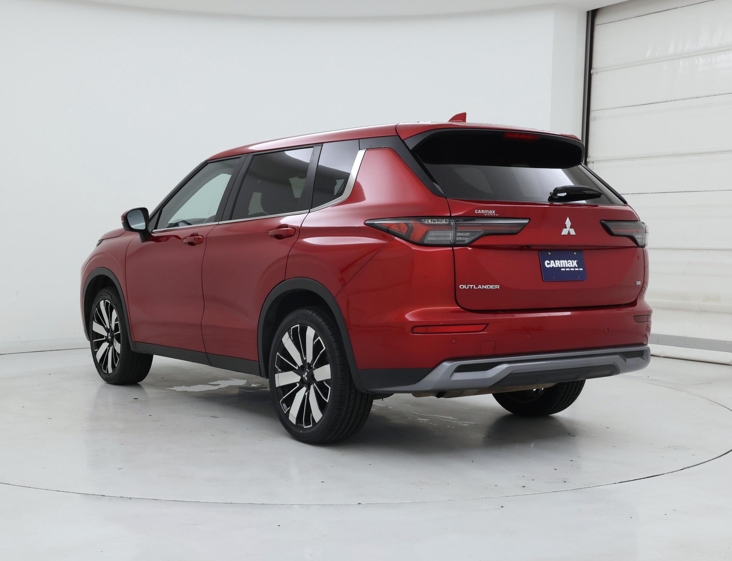 Thumbnail: 2025 Mitsubishi Outlander - 2