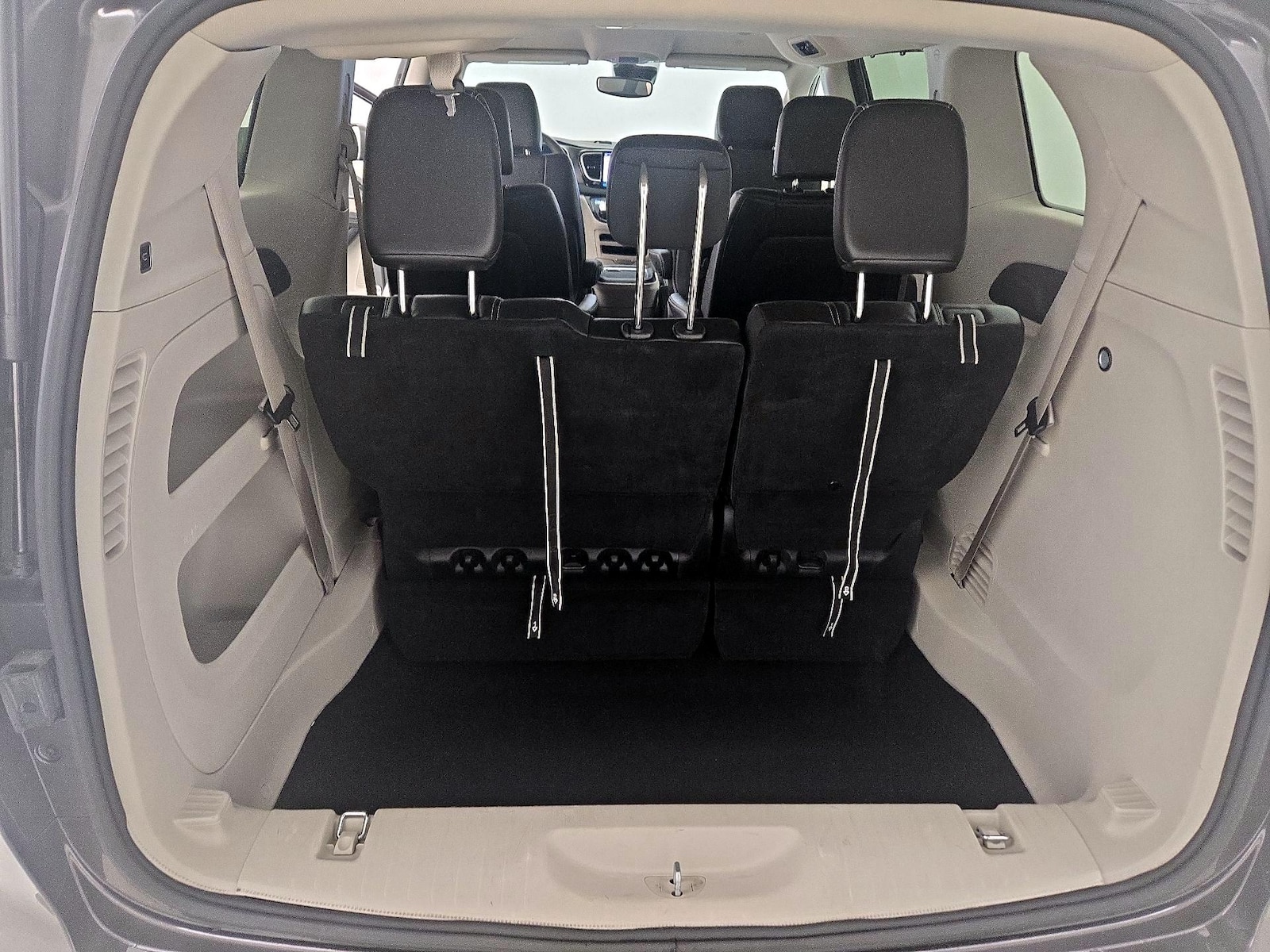2023 Chrysler Pacifica Touring L - Photo 22