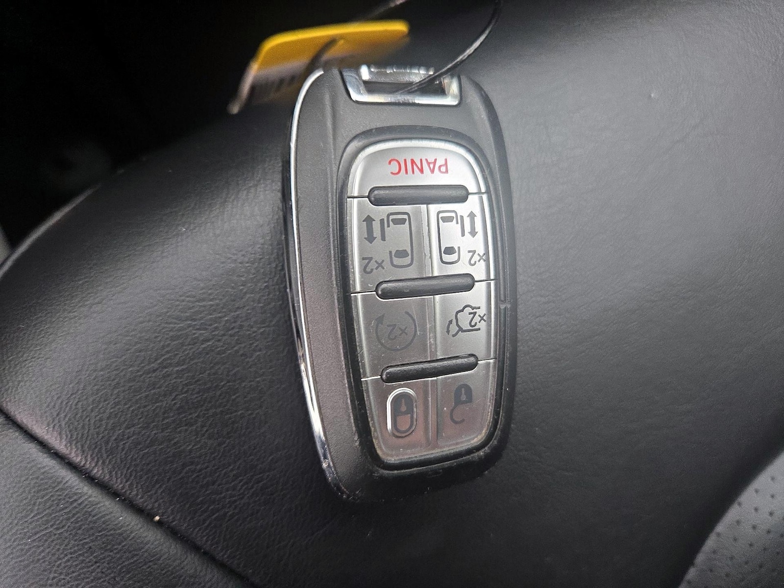 2023 Chrysler Pacifica Touring L - Photo 25