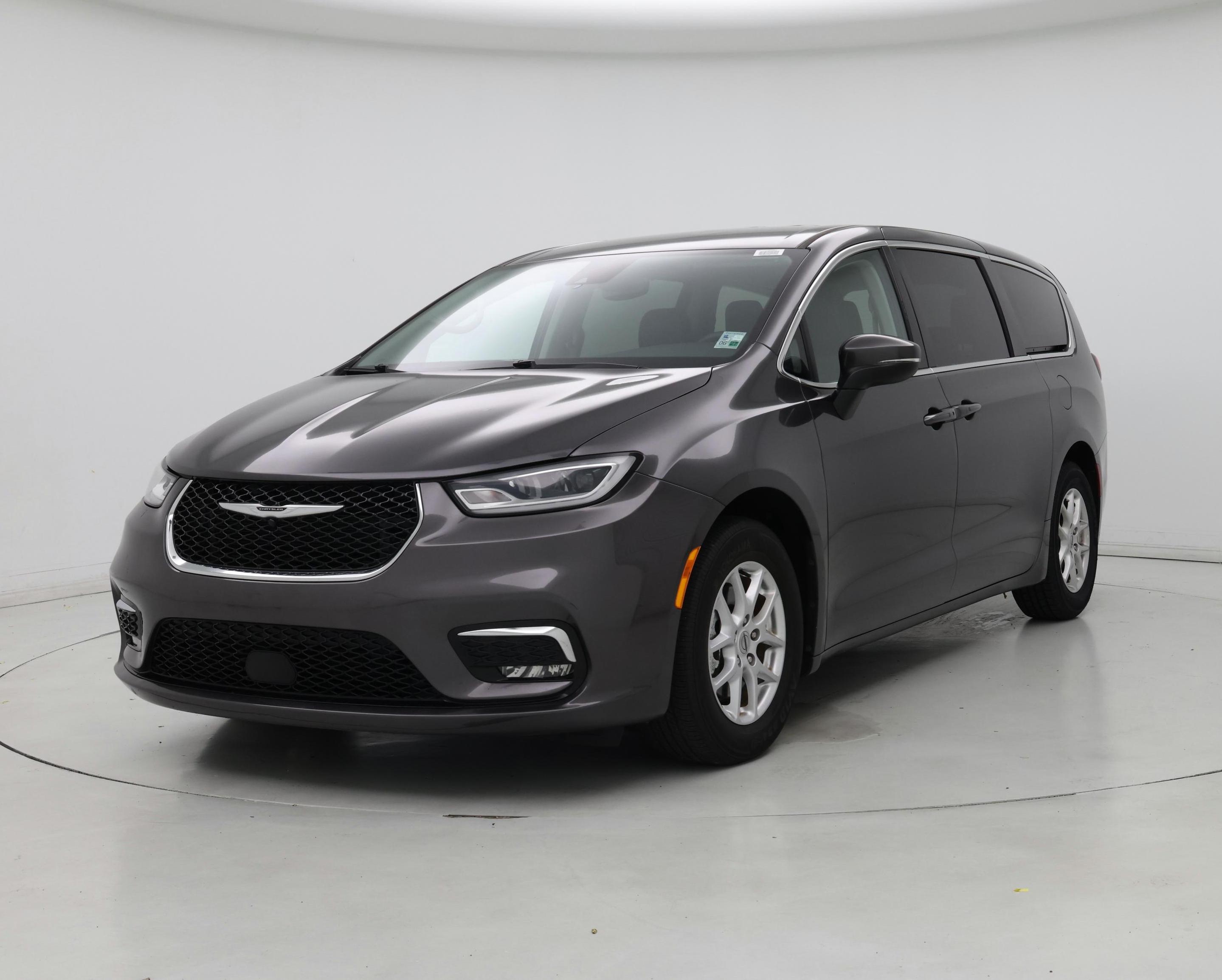 Thumbnail: 2023 Chrysler Pacifica - 4