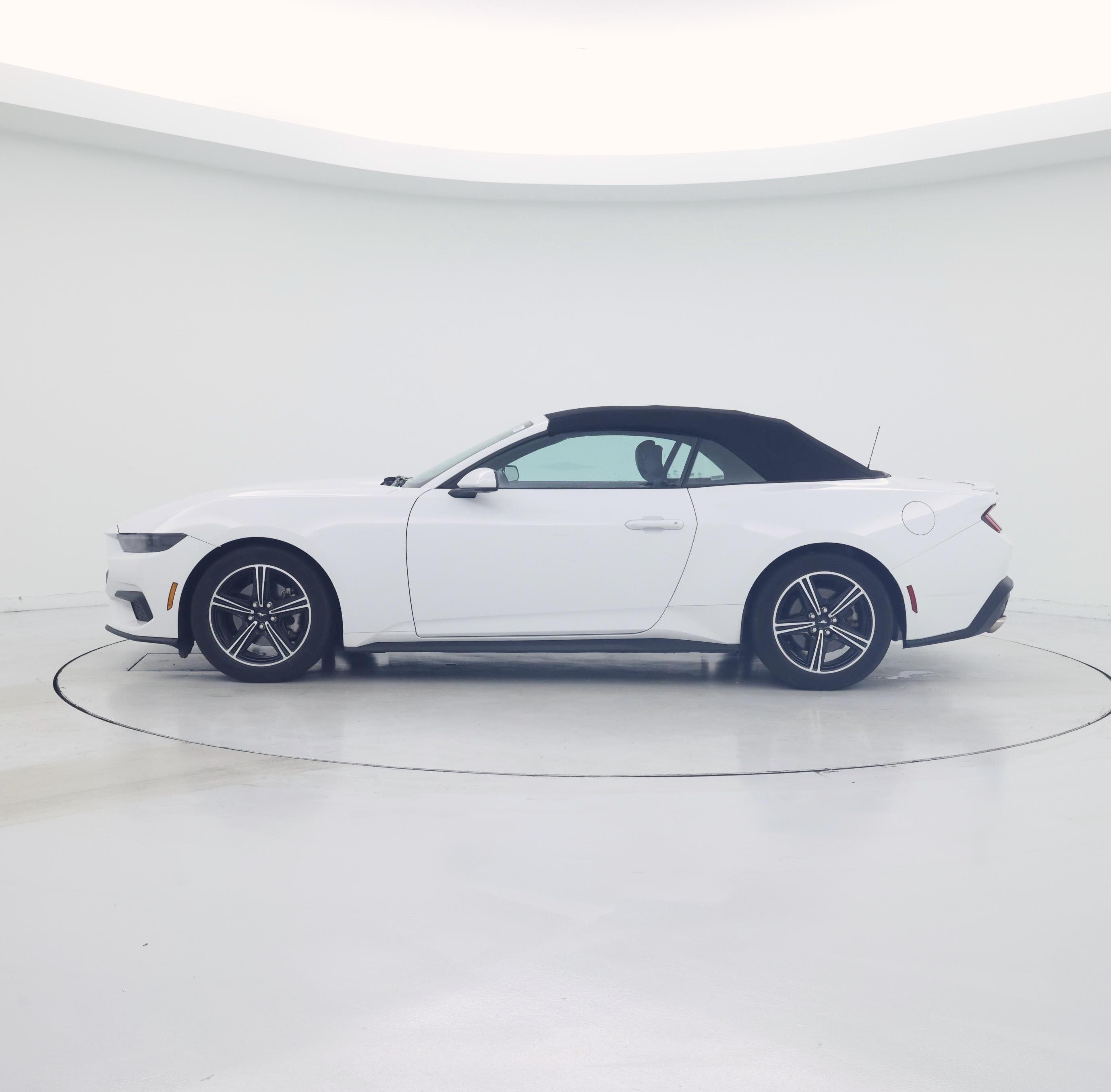 Thumbnail: 2025 Ford Mustang - 3