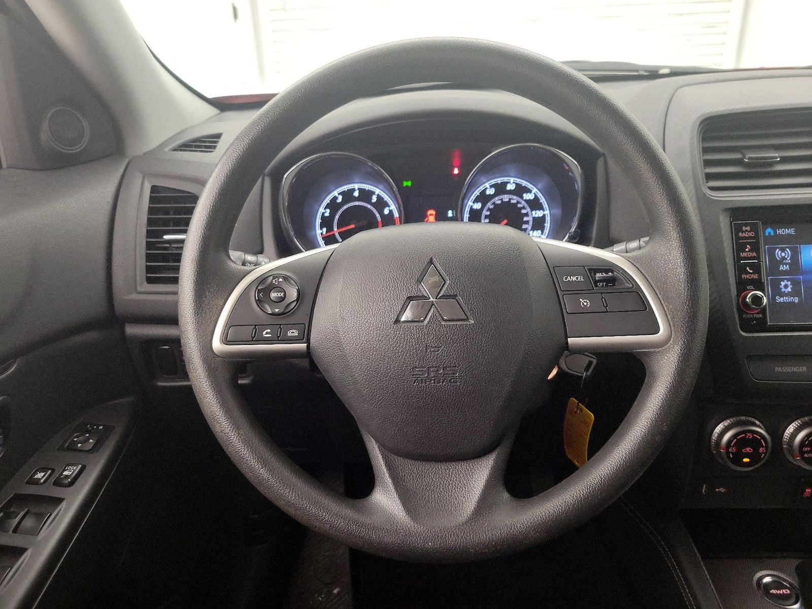 2025 Mitsubishi Outlander Sport ES - Photo 11