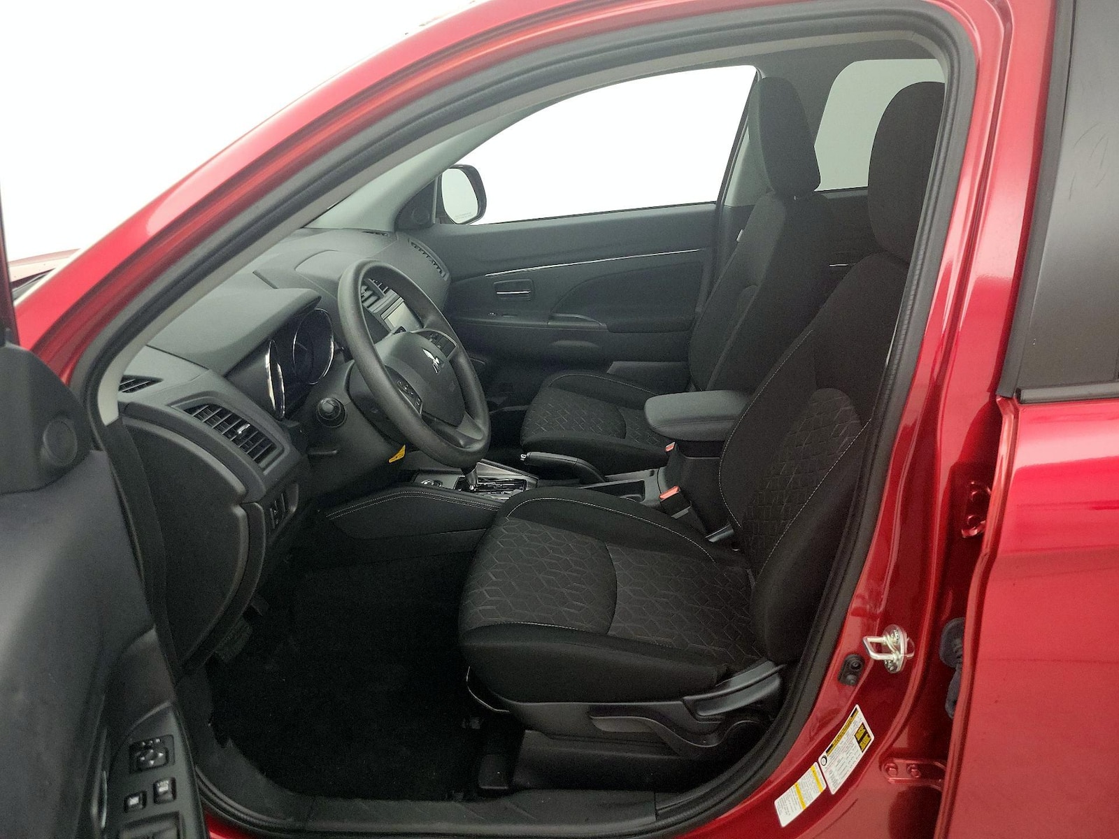 2025 Mitsubishi Outlander Sport ES - Photo 12