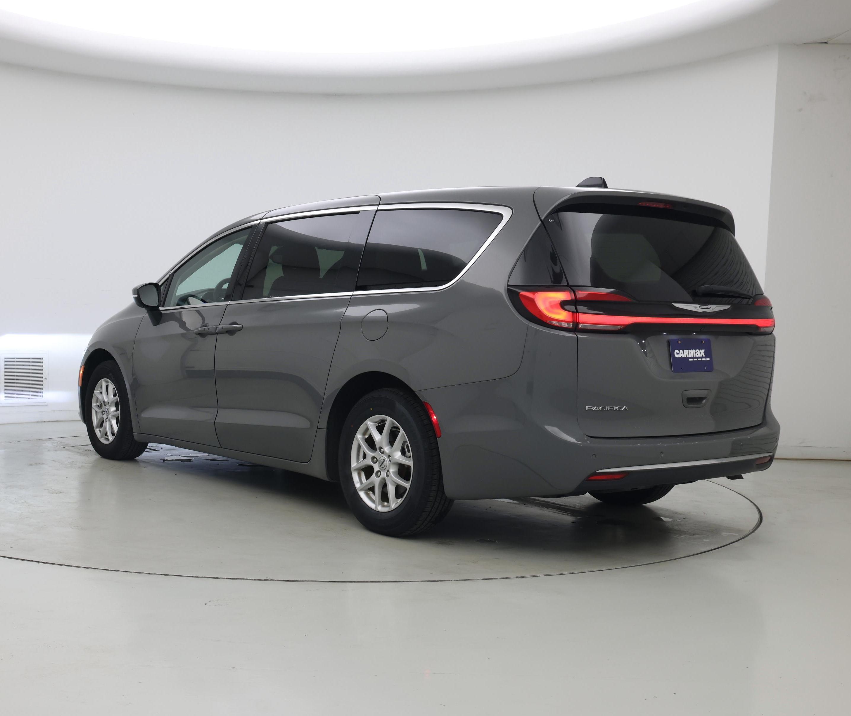 Thumbnail: 2023 Chrysler Pacifica - 2