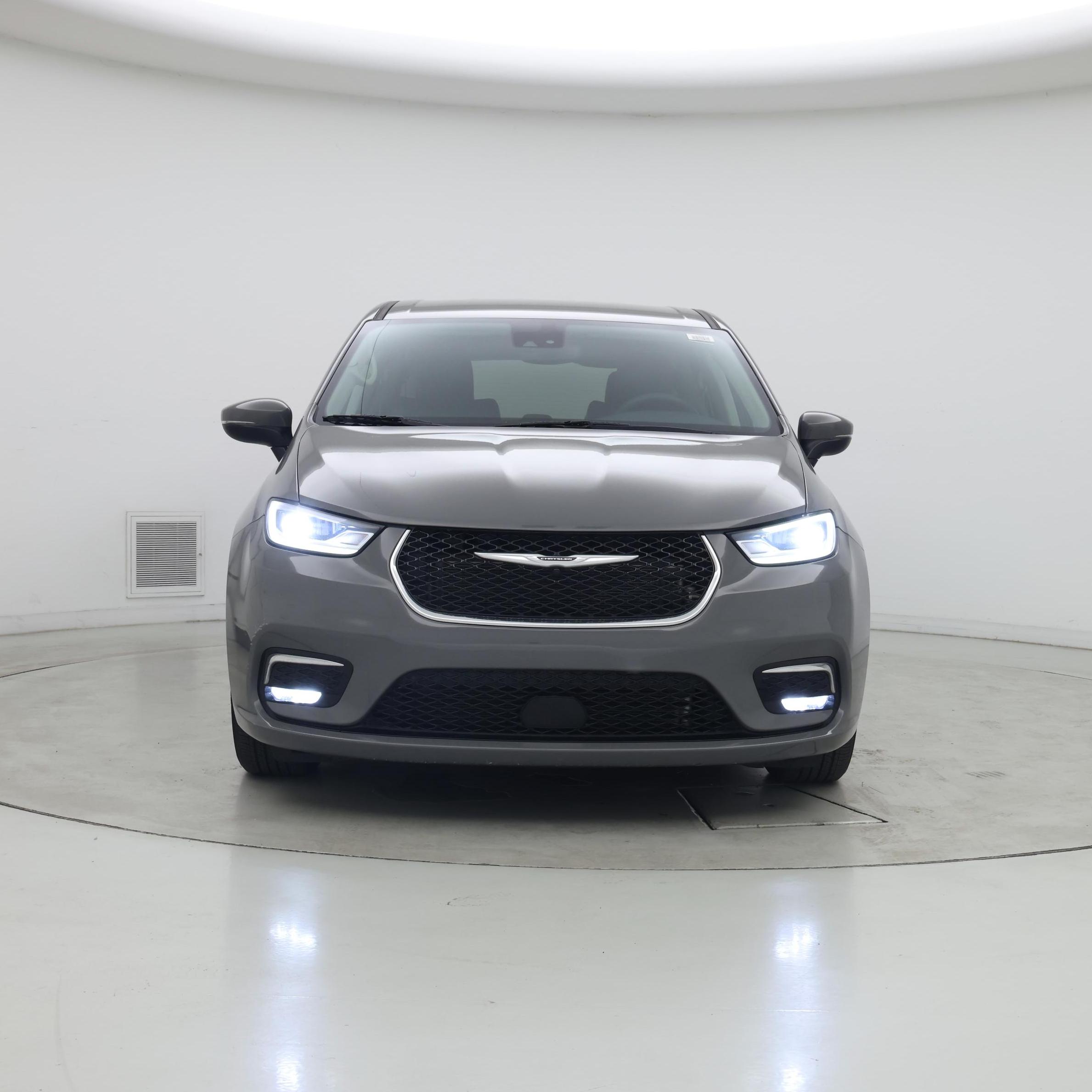Thumbnail: 2023 Chrysler Pacifica - 5