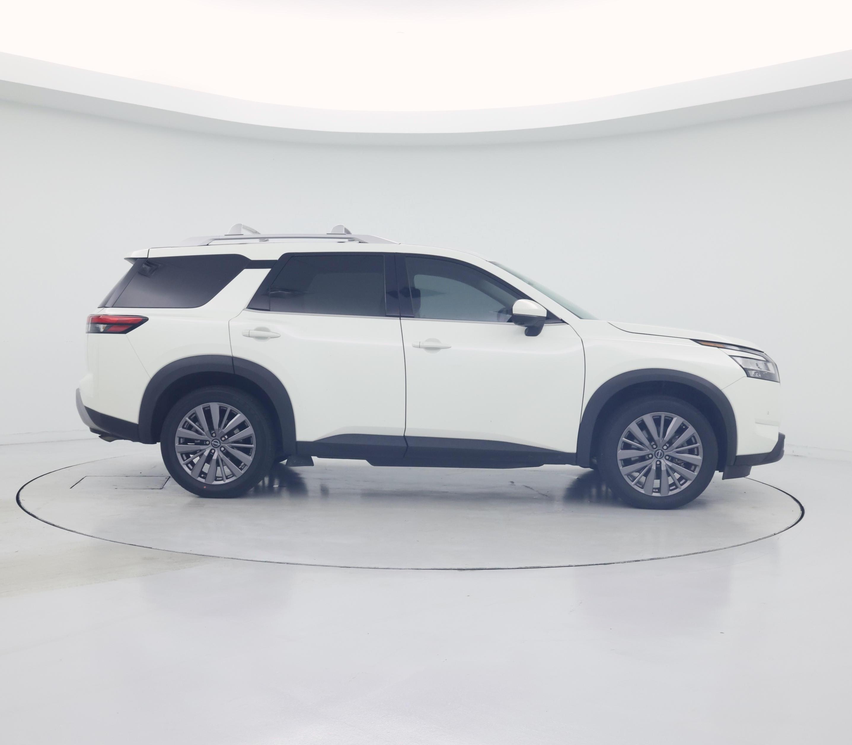 Thumbnail: 2023 Nissan Pathfinder - 7