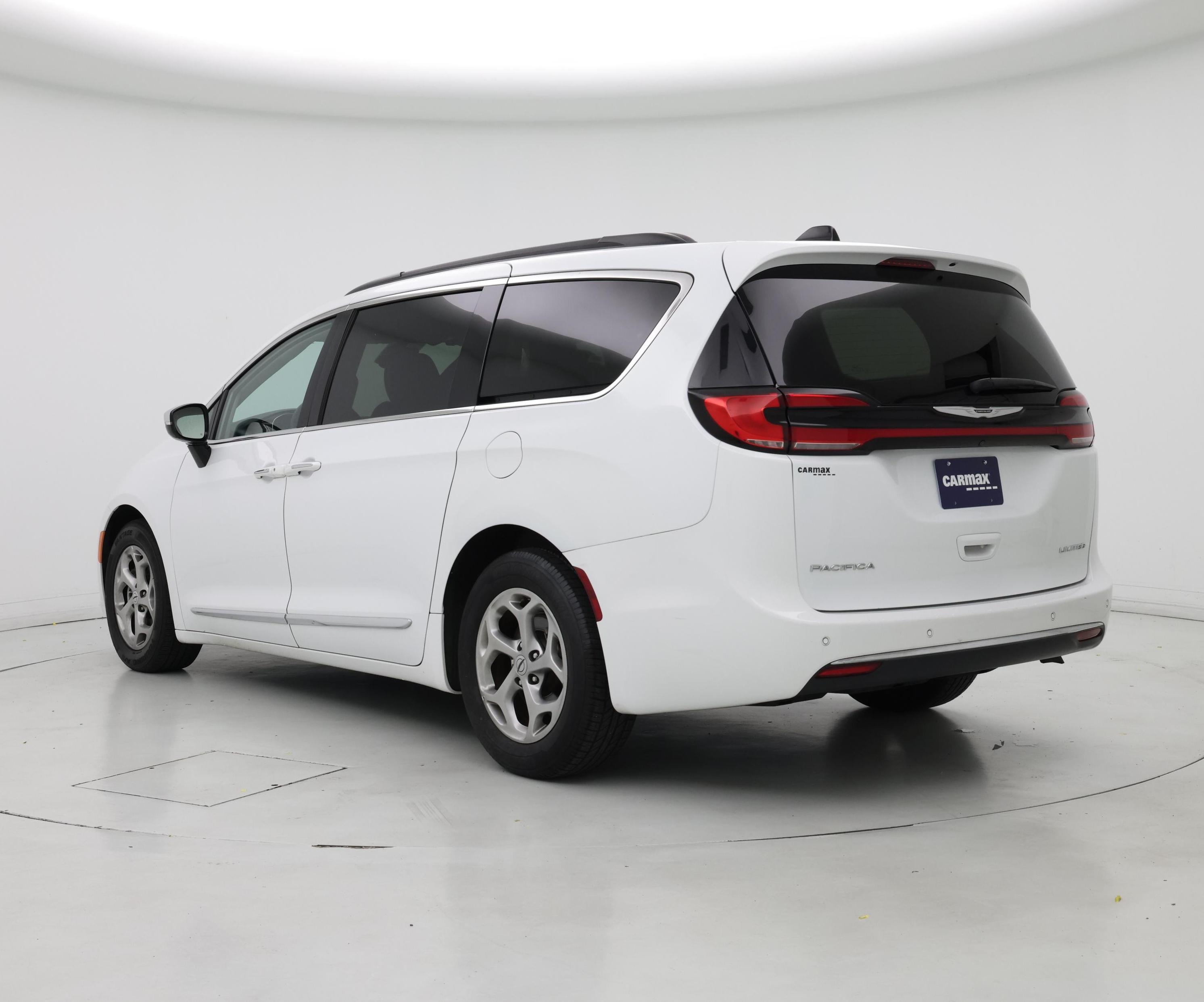 Thumbnail: 2023 Chrysler Pacifica - 2