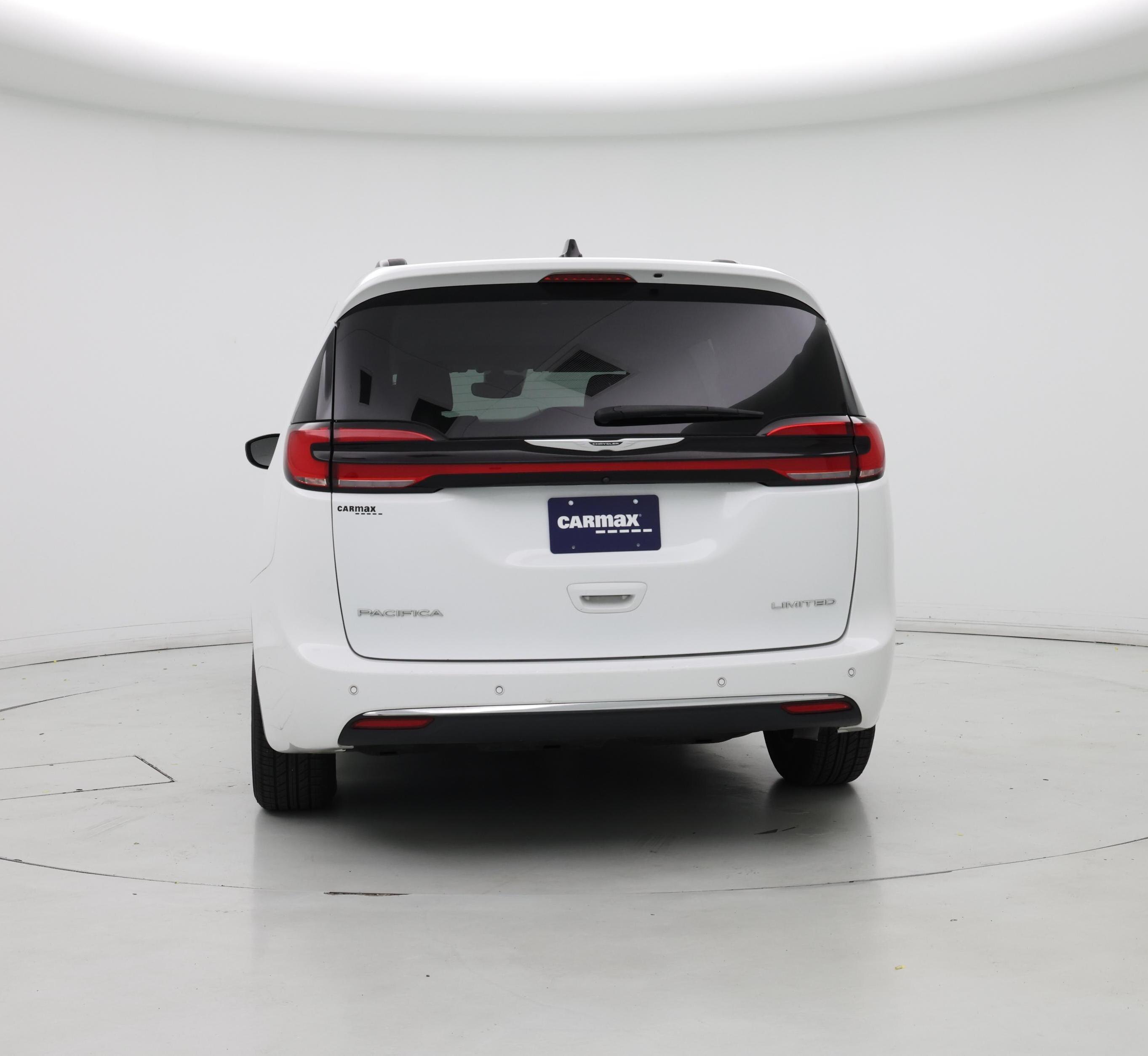 Thumbnail: 2023 Chrysler Pacifica - 6