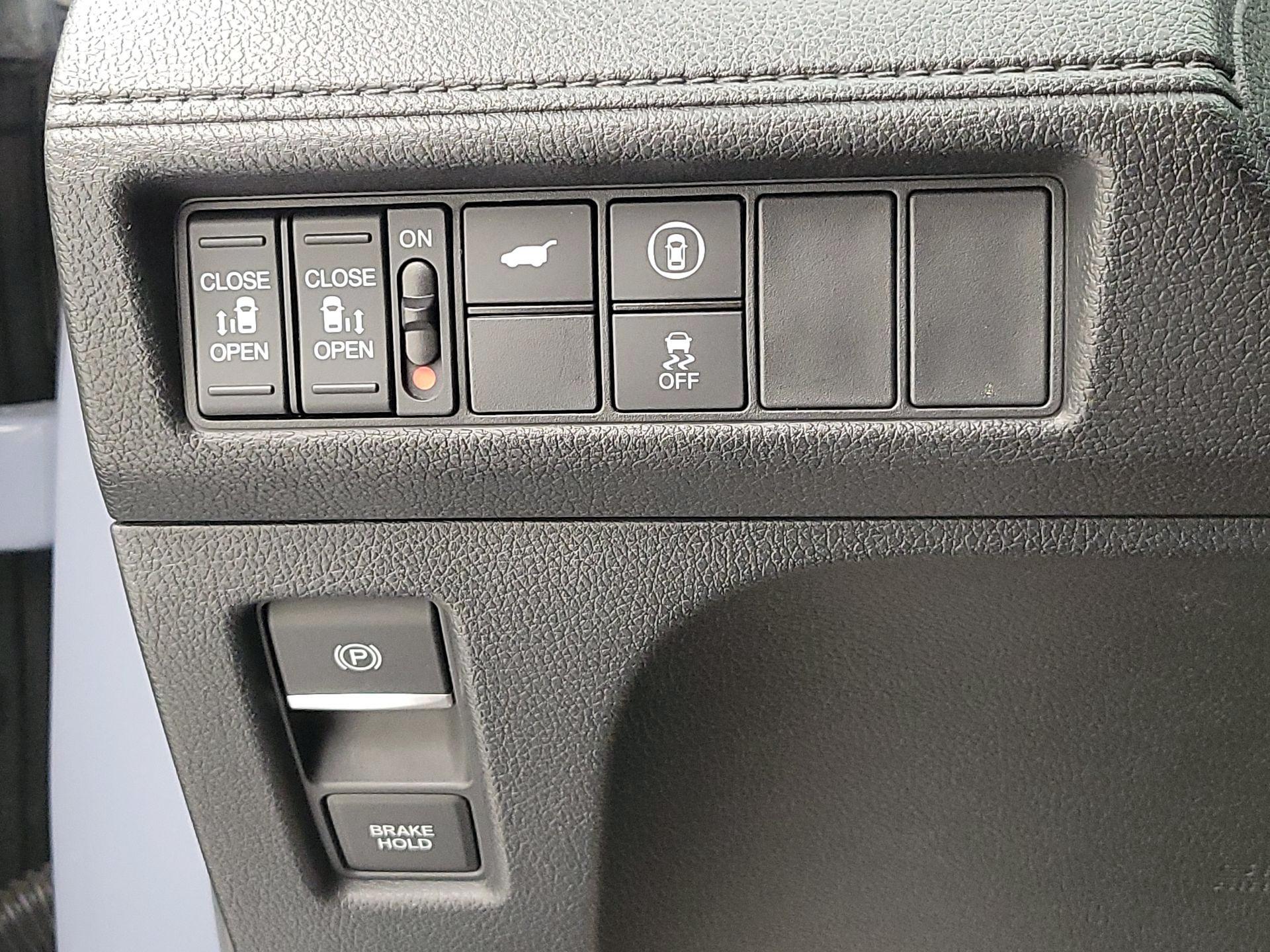 Thumbnail: 2024 Honda Odyssey - 13