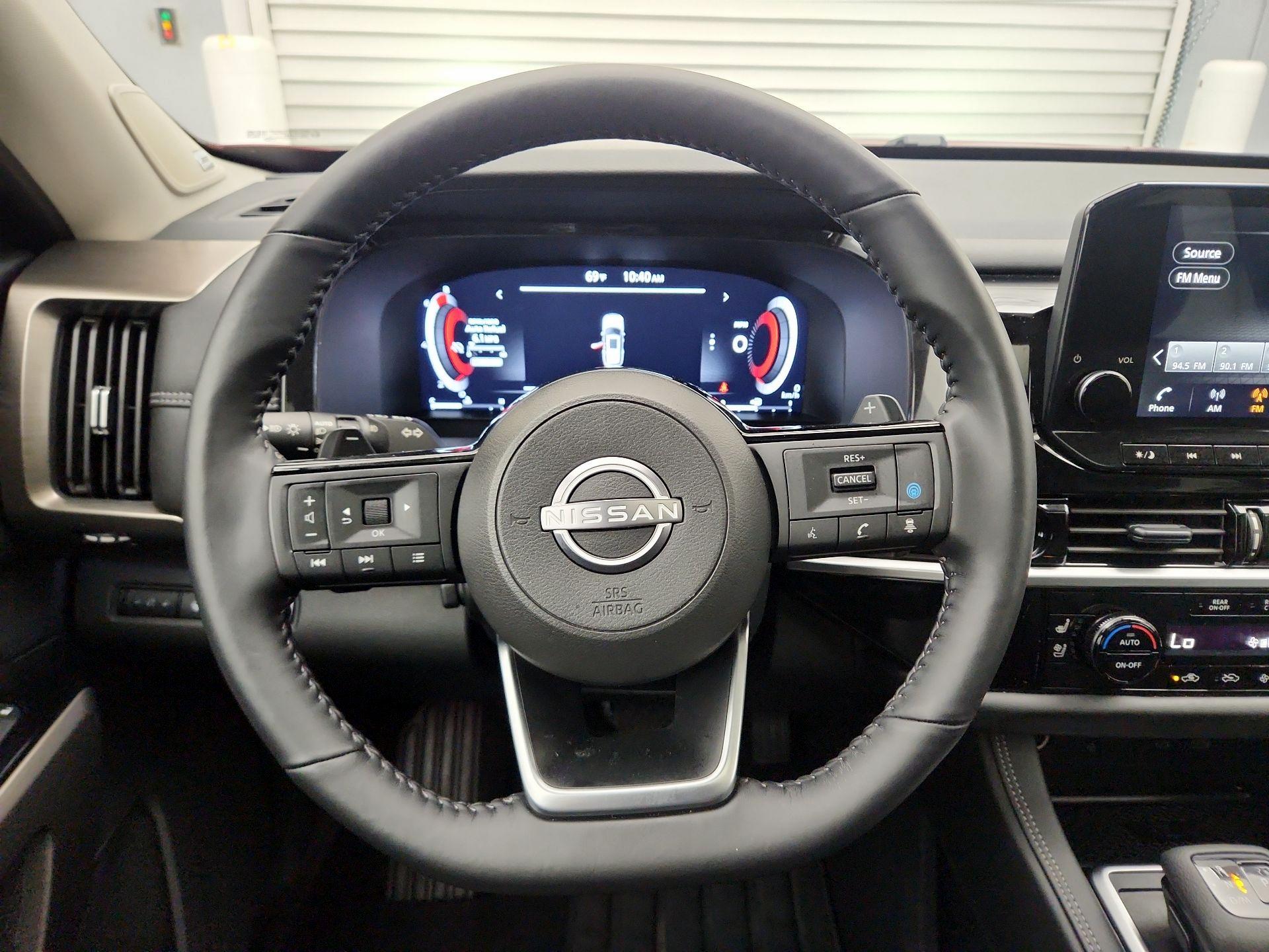 Thumbnail: 2024 Nissan Pathfinder - 10