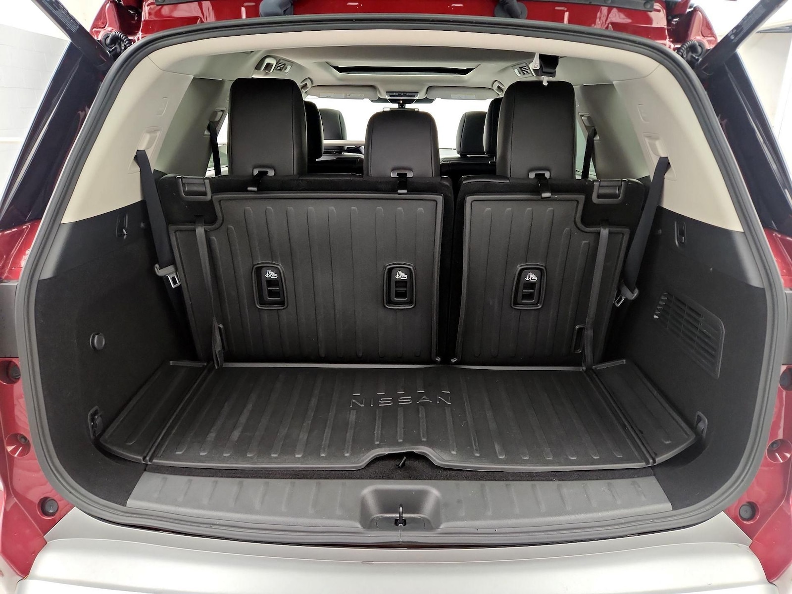 2024 Nissan Pathfinder Platinum - Photo 22
