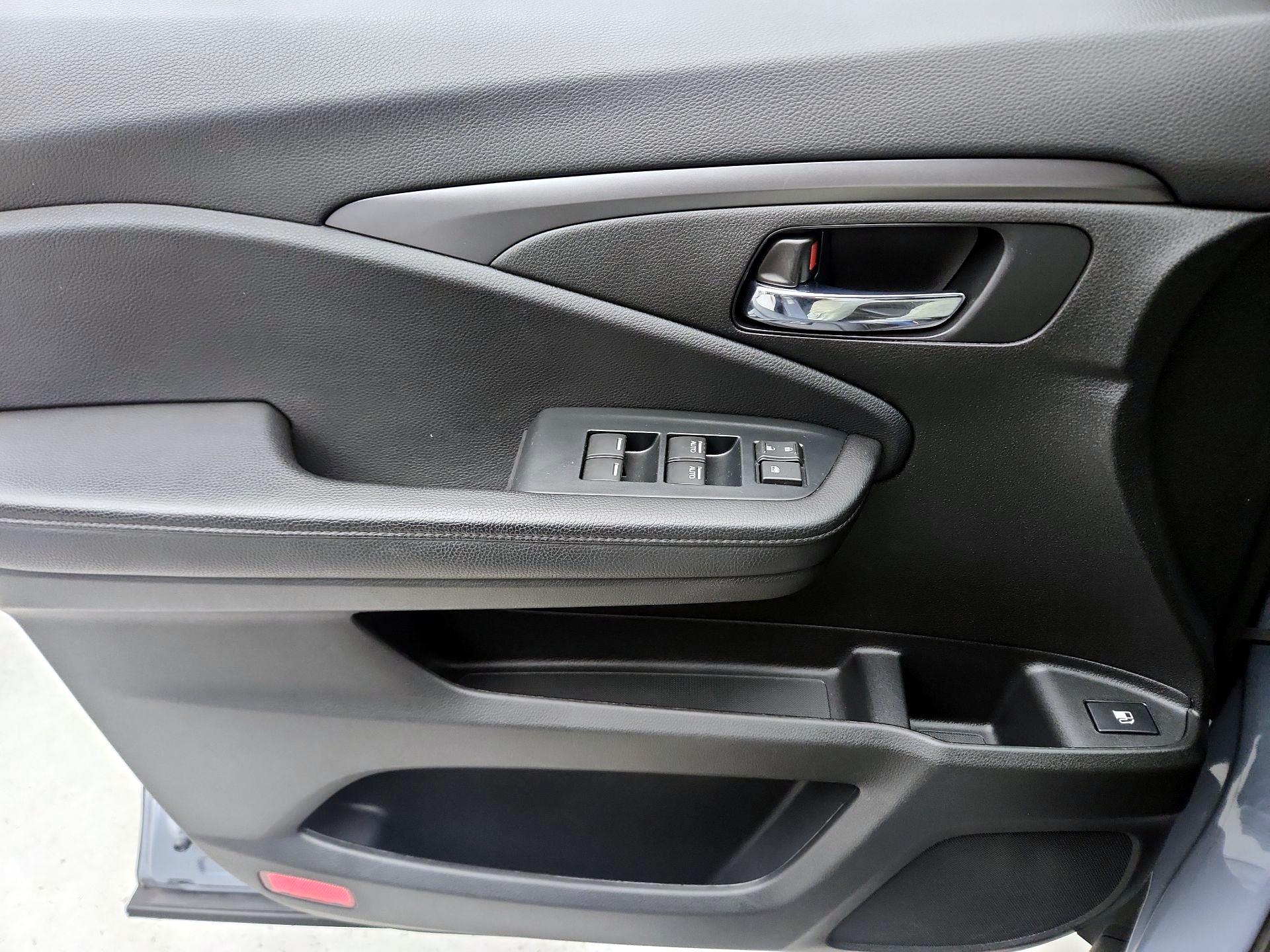 Thumbnail: 2022 Honda Pilot - 12