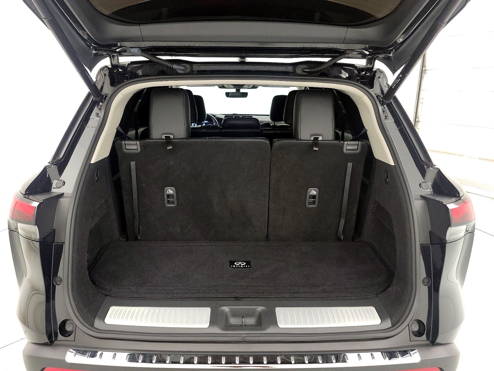 2023 INFINITI QX60 LUXE - Photo 17
