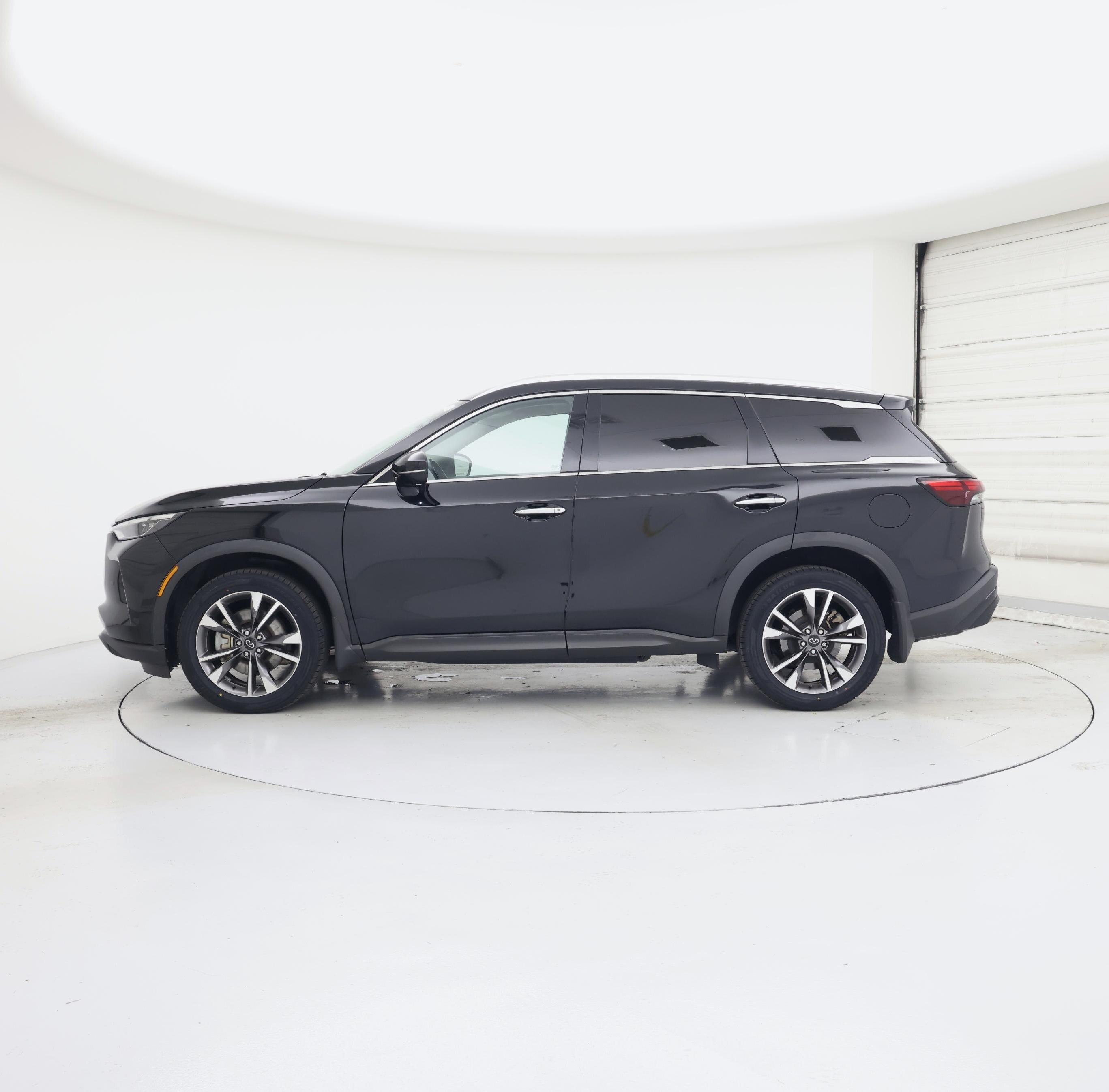Thumbnail: 2023 INFINITI QX60 - 3