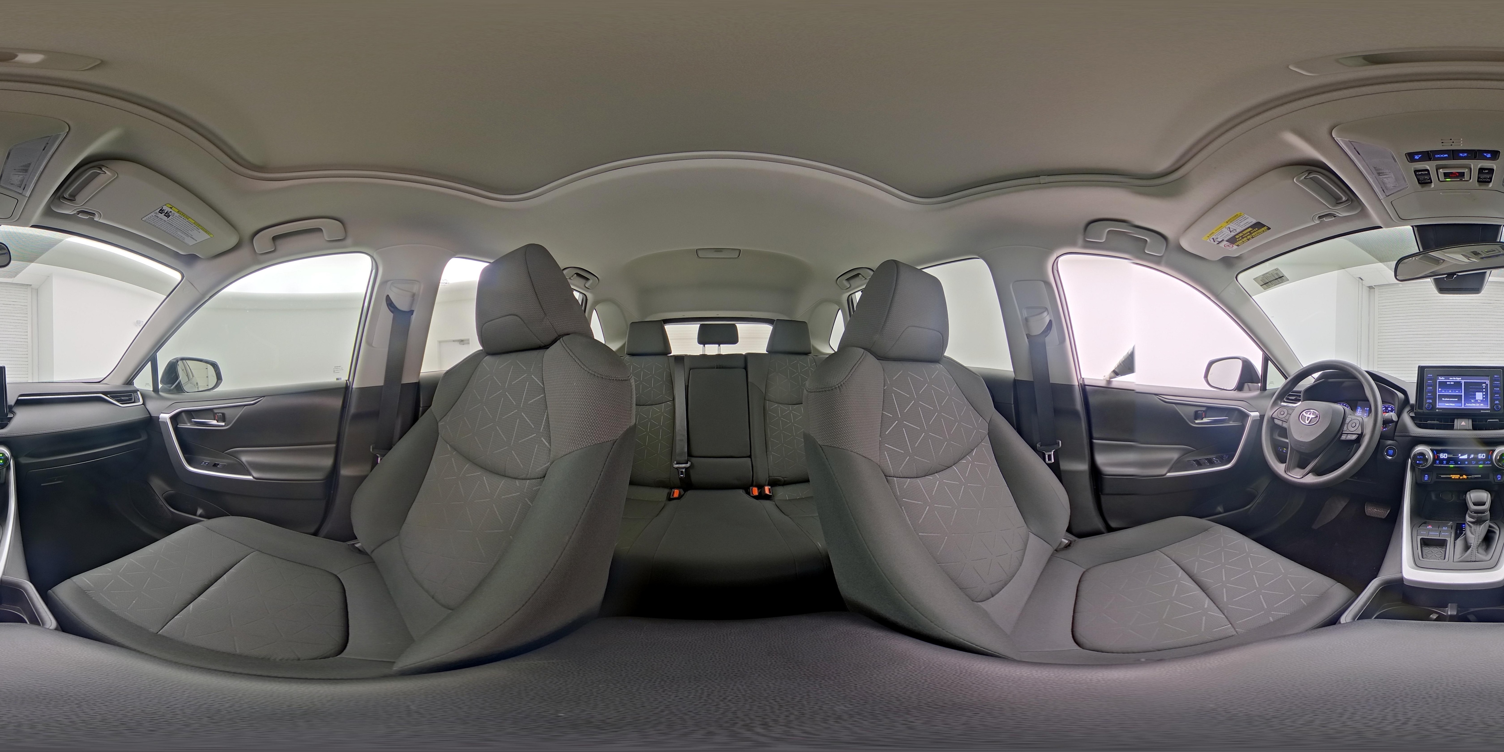 2022 Toyota RAV4 XLE - Photo 25
