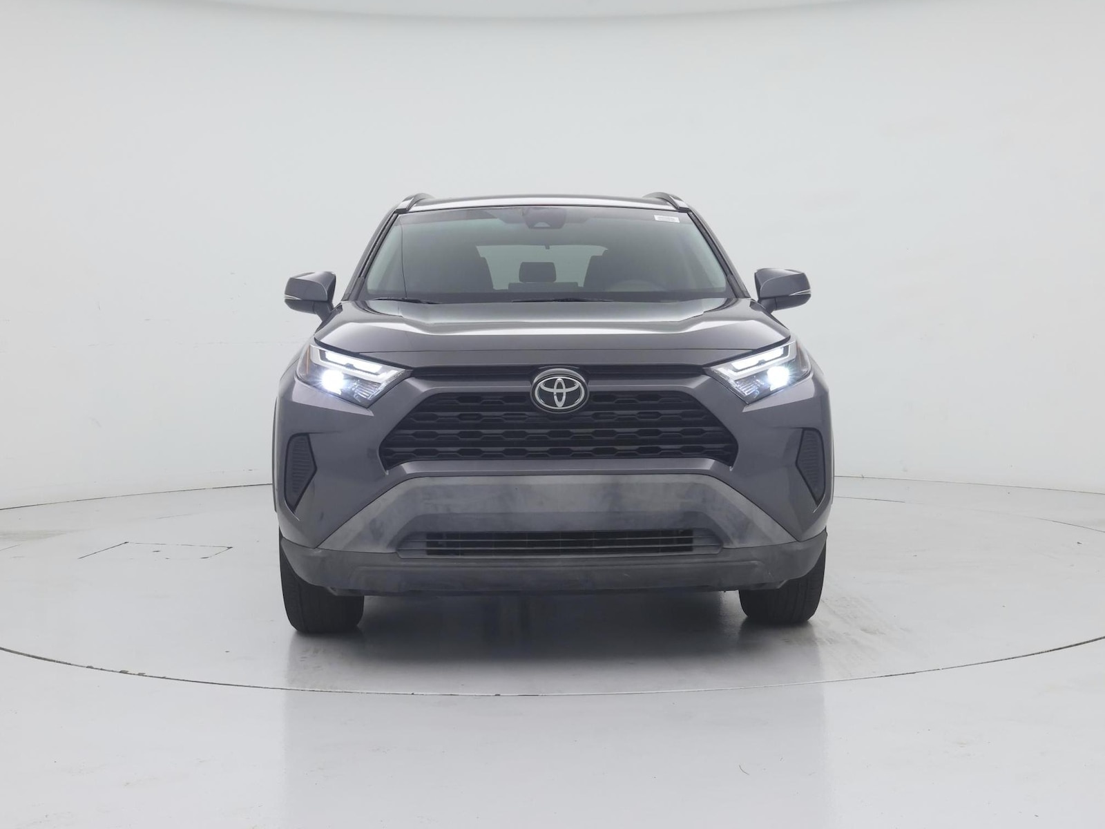 2022 Toyota RAV4 XLE - Photo 6