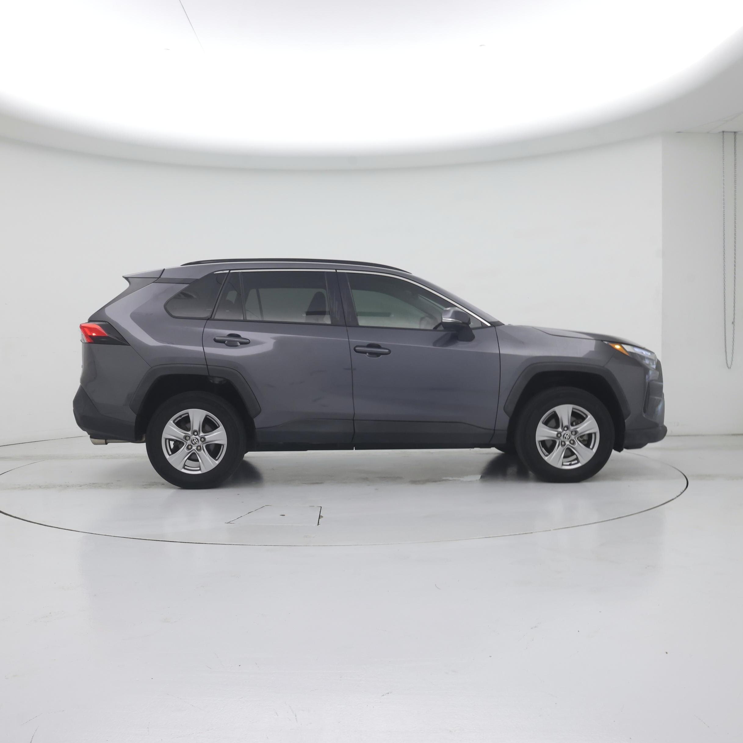Thumbnail: 2022 Toyota RAV4 - 7