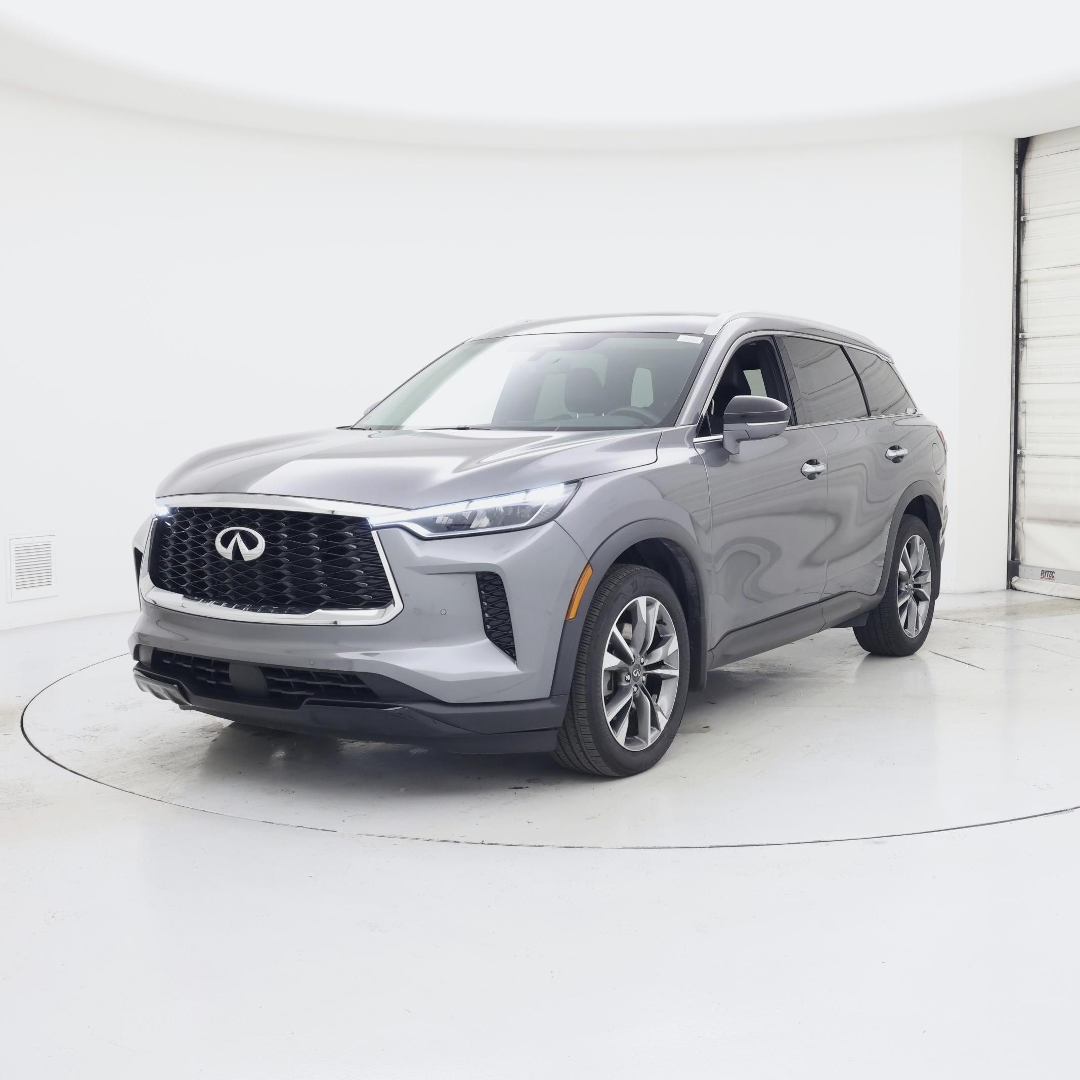 Thumbnail: 2023 INFINITI QX60 - 4