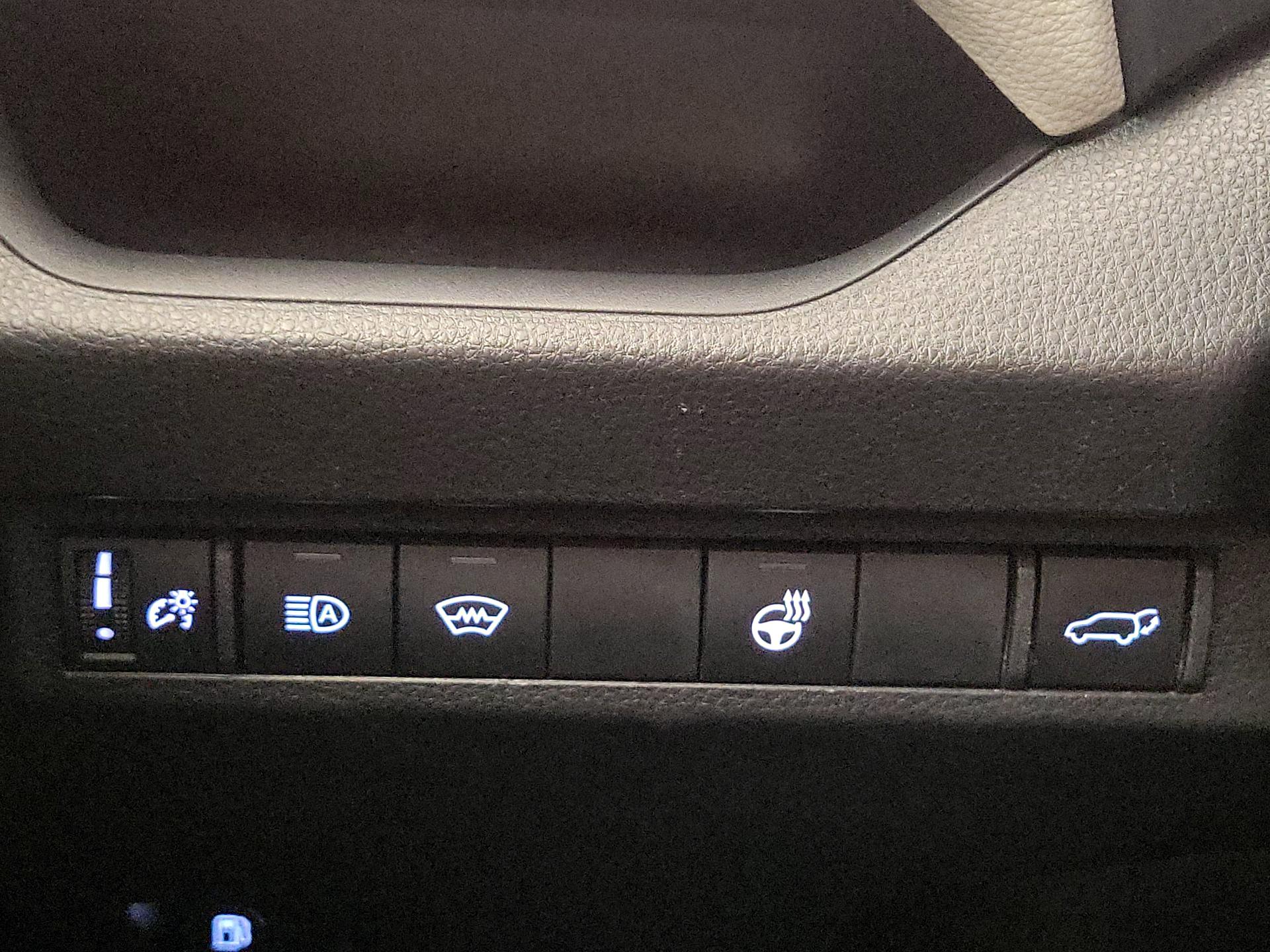 Thumbnail: 2025 Toyota RAV4 - 13