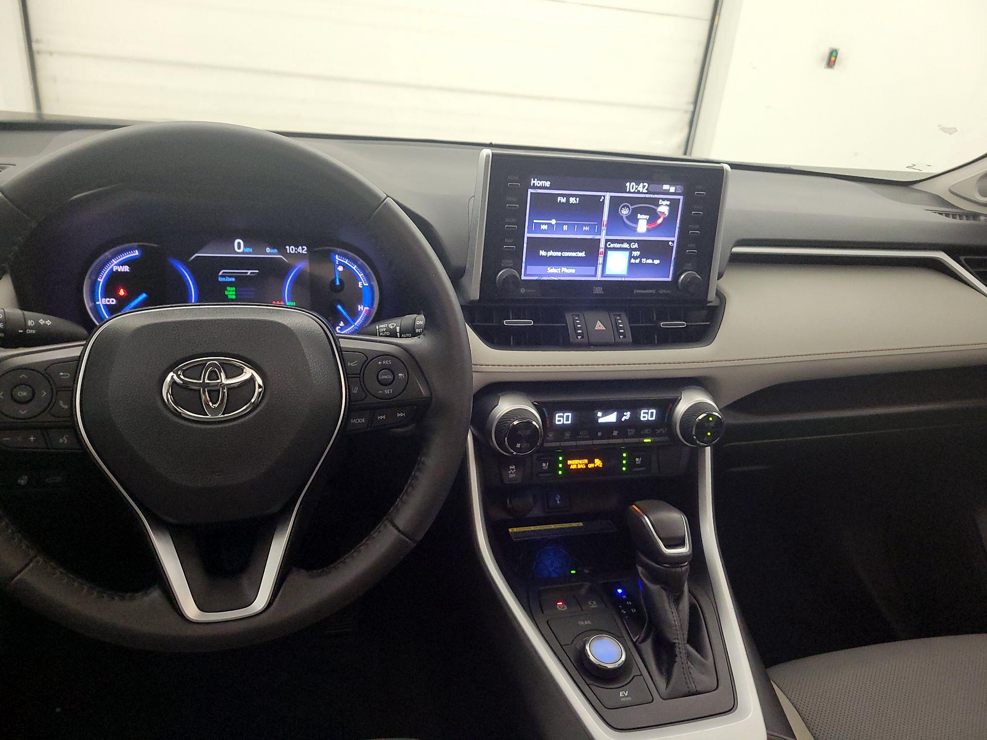 Thumbnail: 2021 Toyota RAV4 - 9