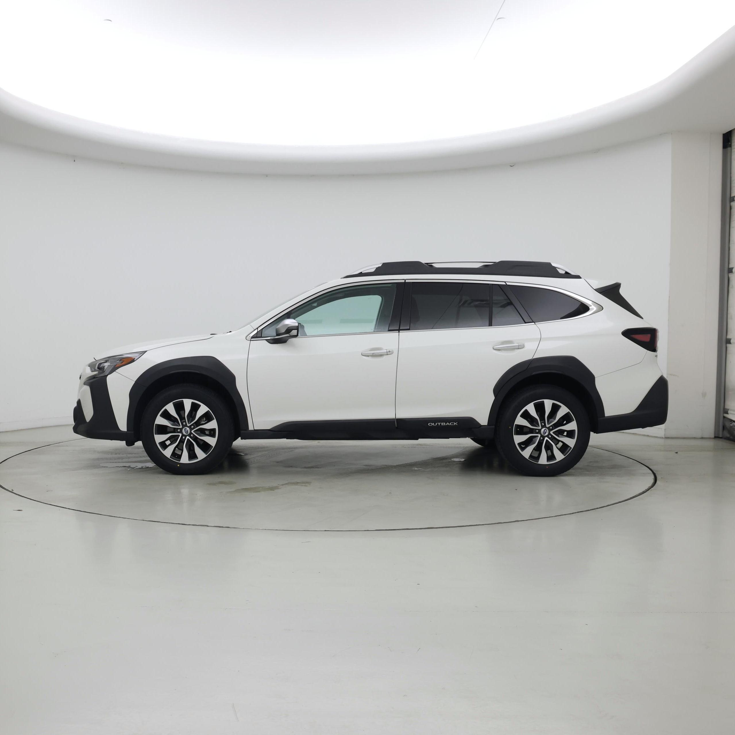 Thumbnail: 2023 Subaru Outback - 3