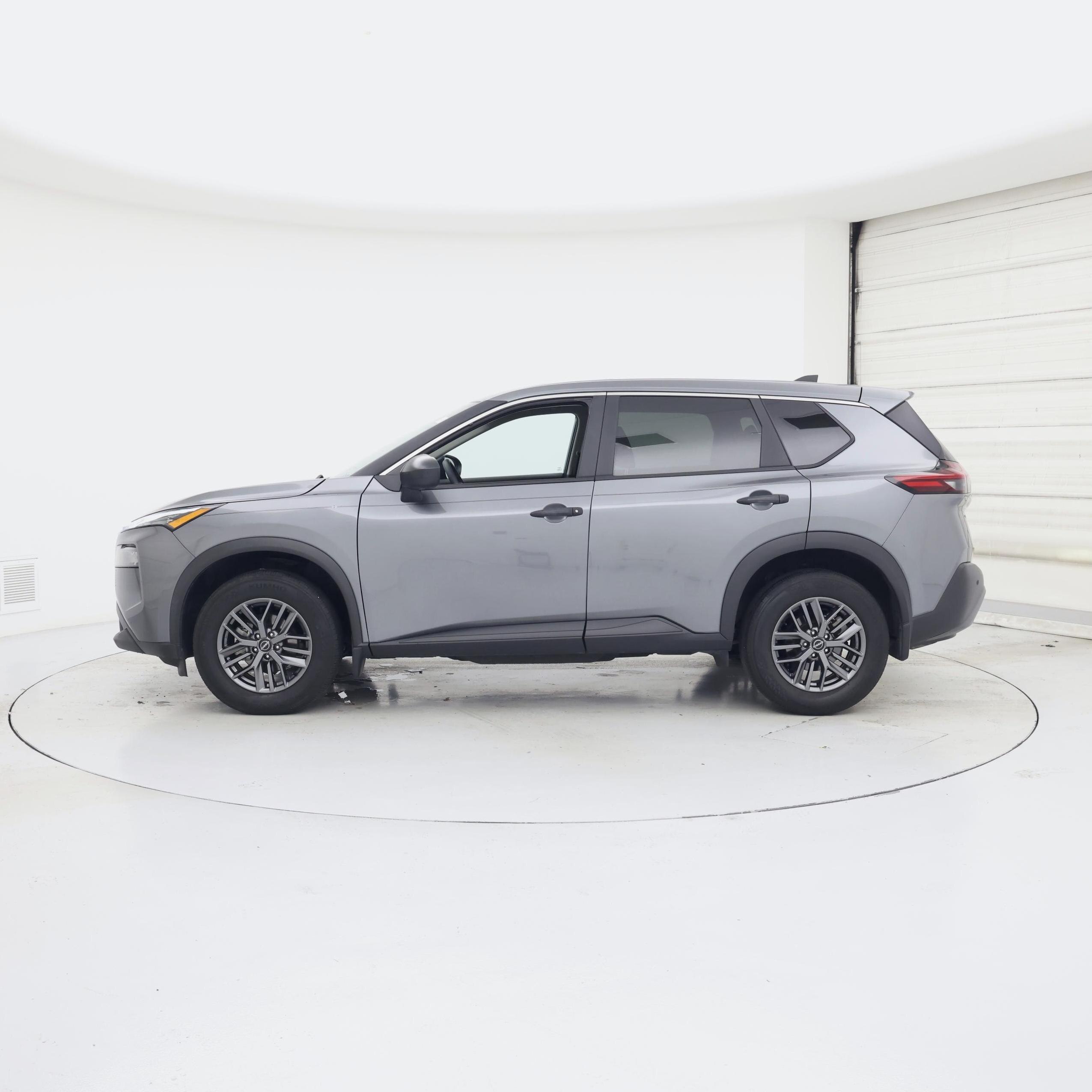 Thumbnail: 2023 Nissan Rogue - 3