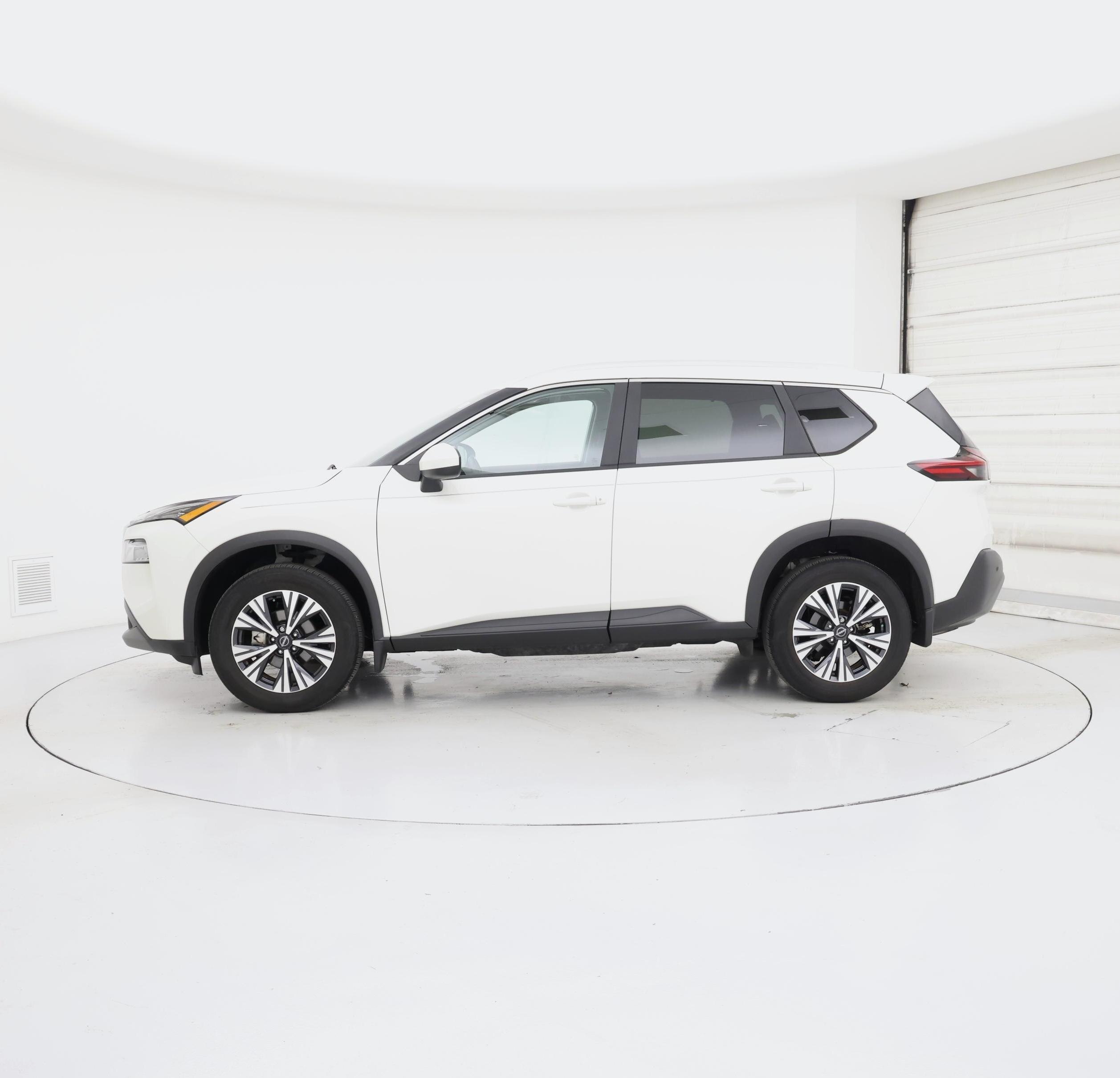 Thumbnail: 2023 Nissan Rogue - 3