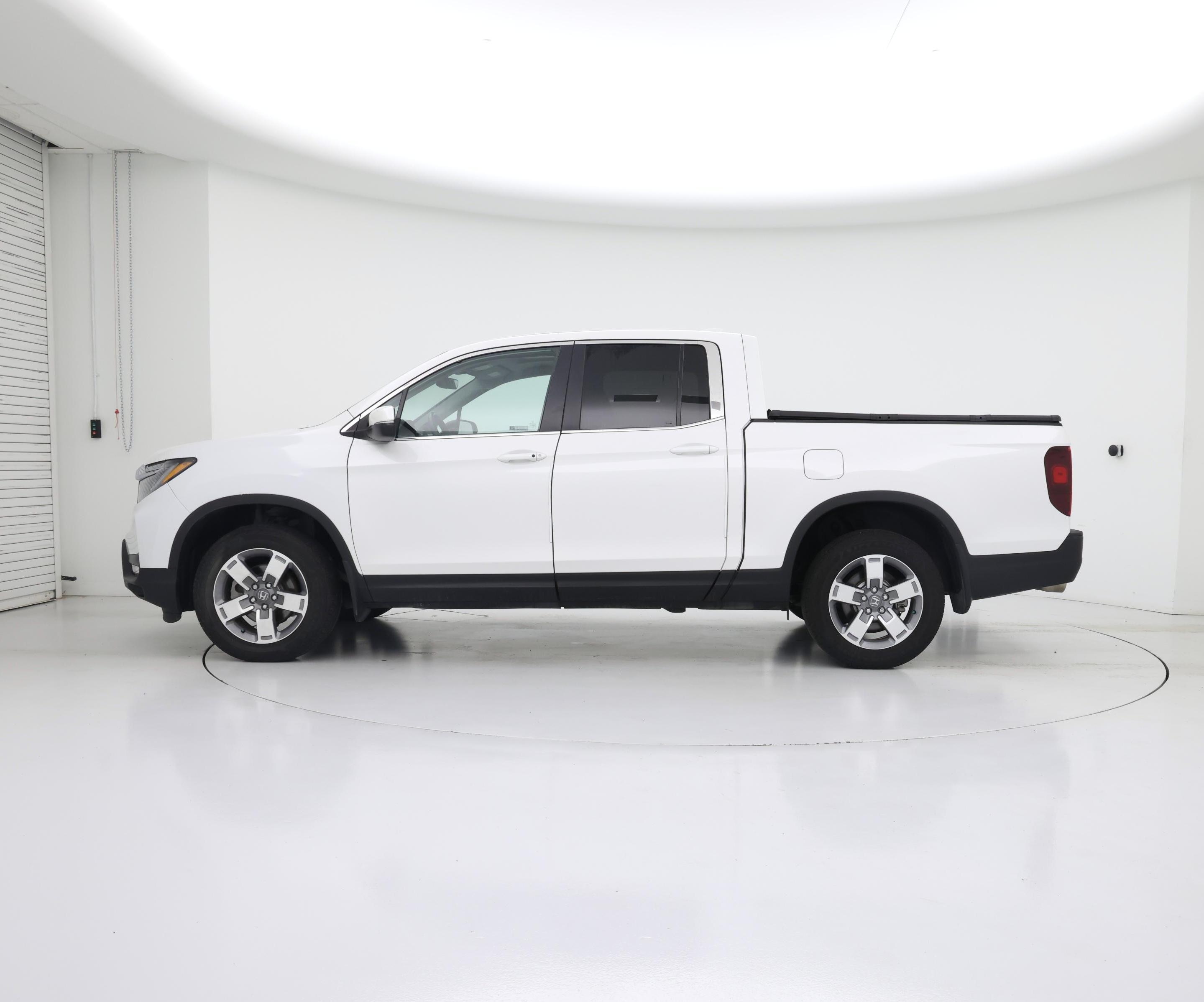 Thumbnail: 2025 Honda Ridgeline - 3