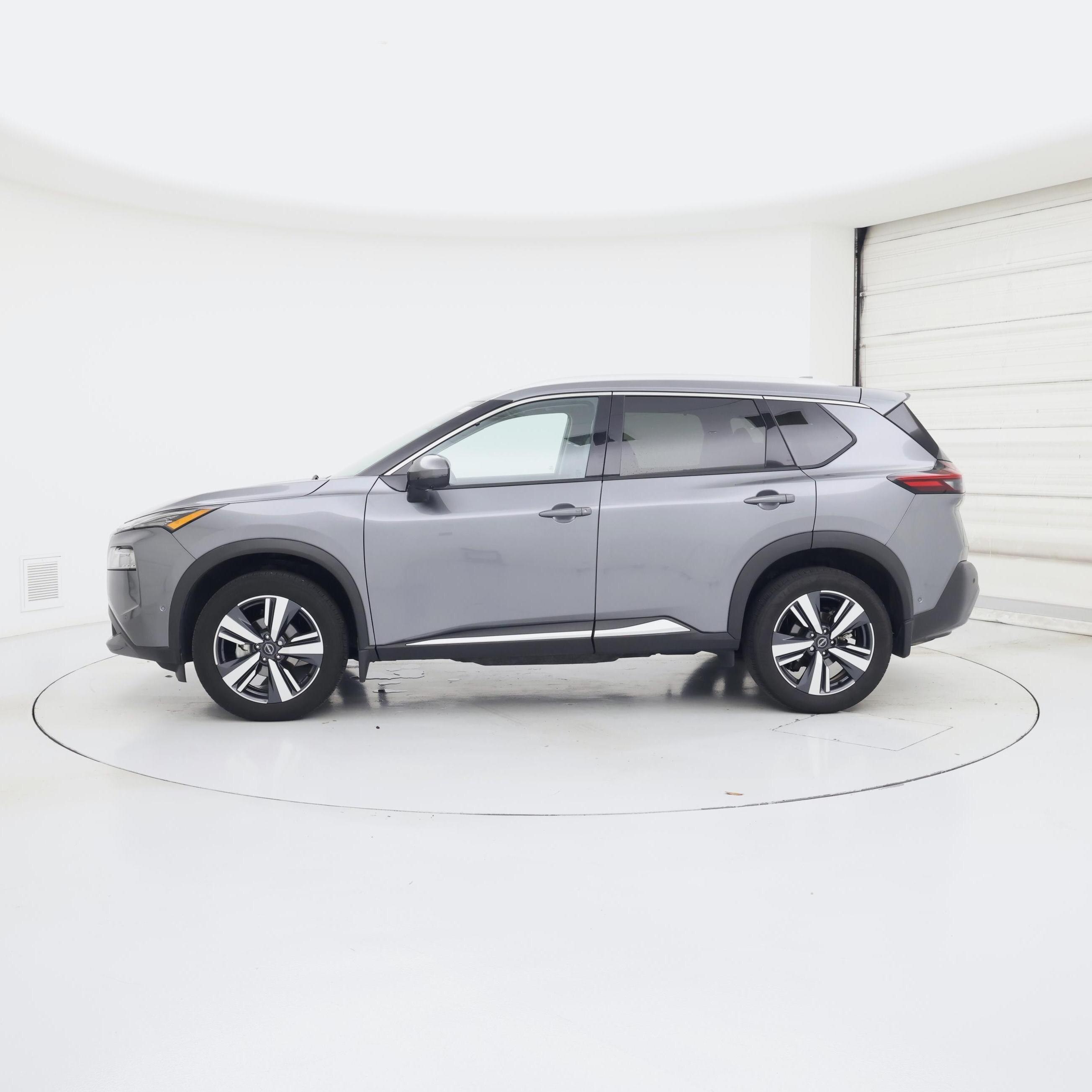 Thumbnail: 2023 Nissan Rogue - 3
