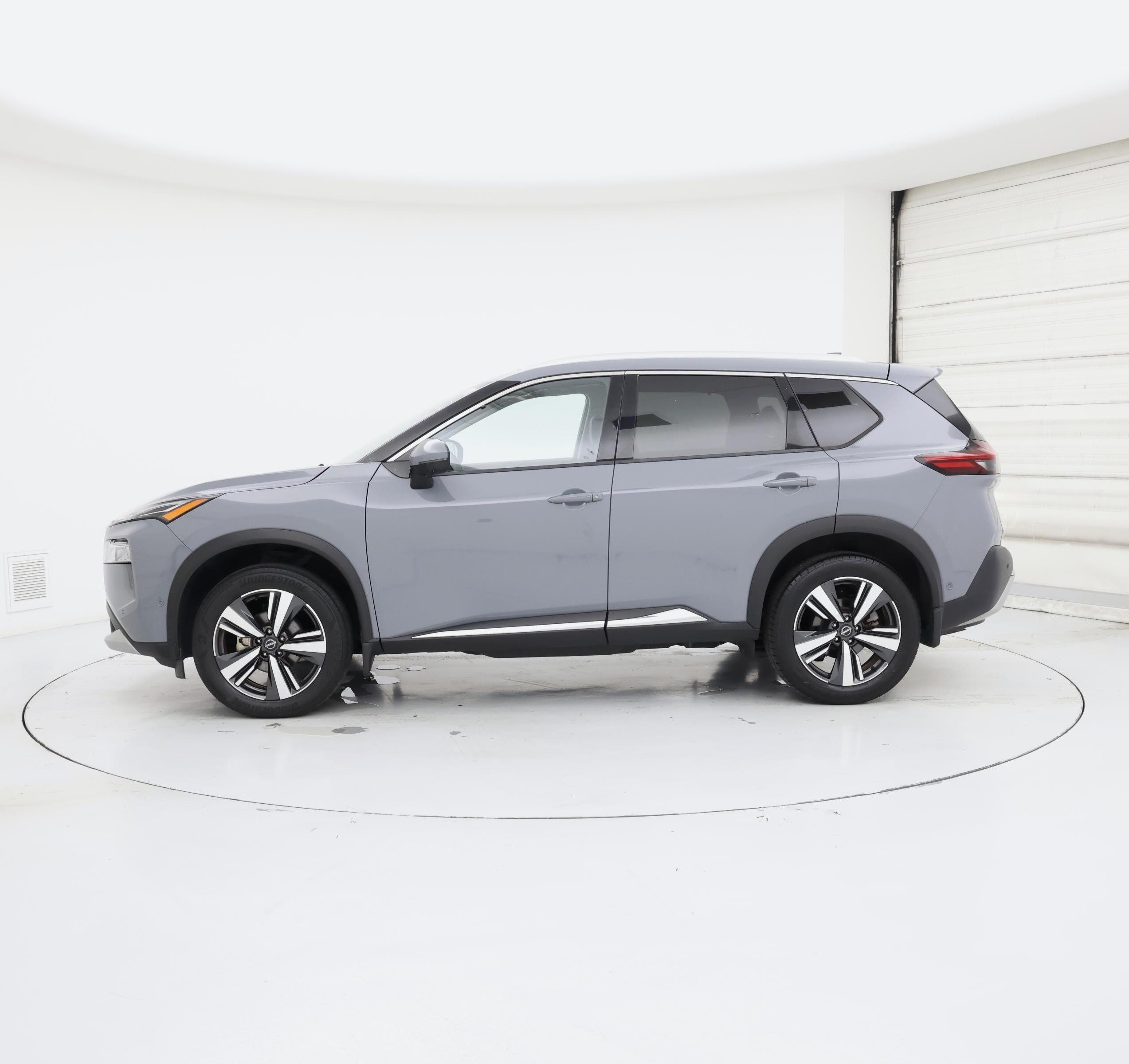 Thumbnail: 2023 Nissan Rogue - 3