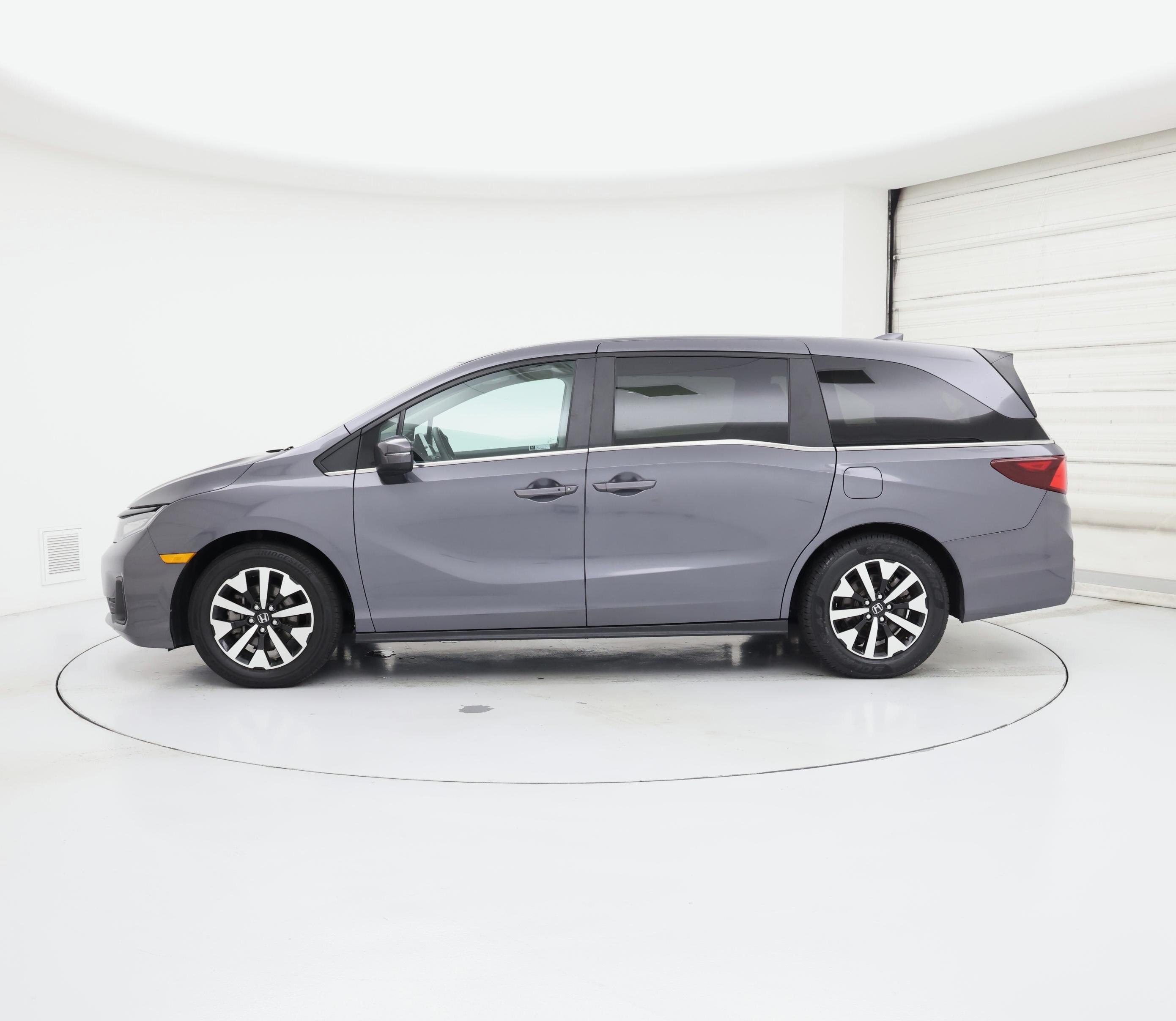 Thumbnail: 2025 Honda Odyssey - 3