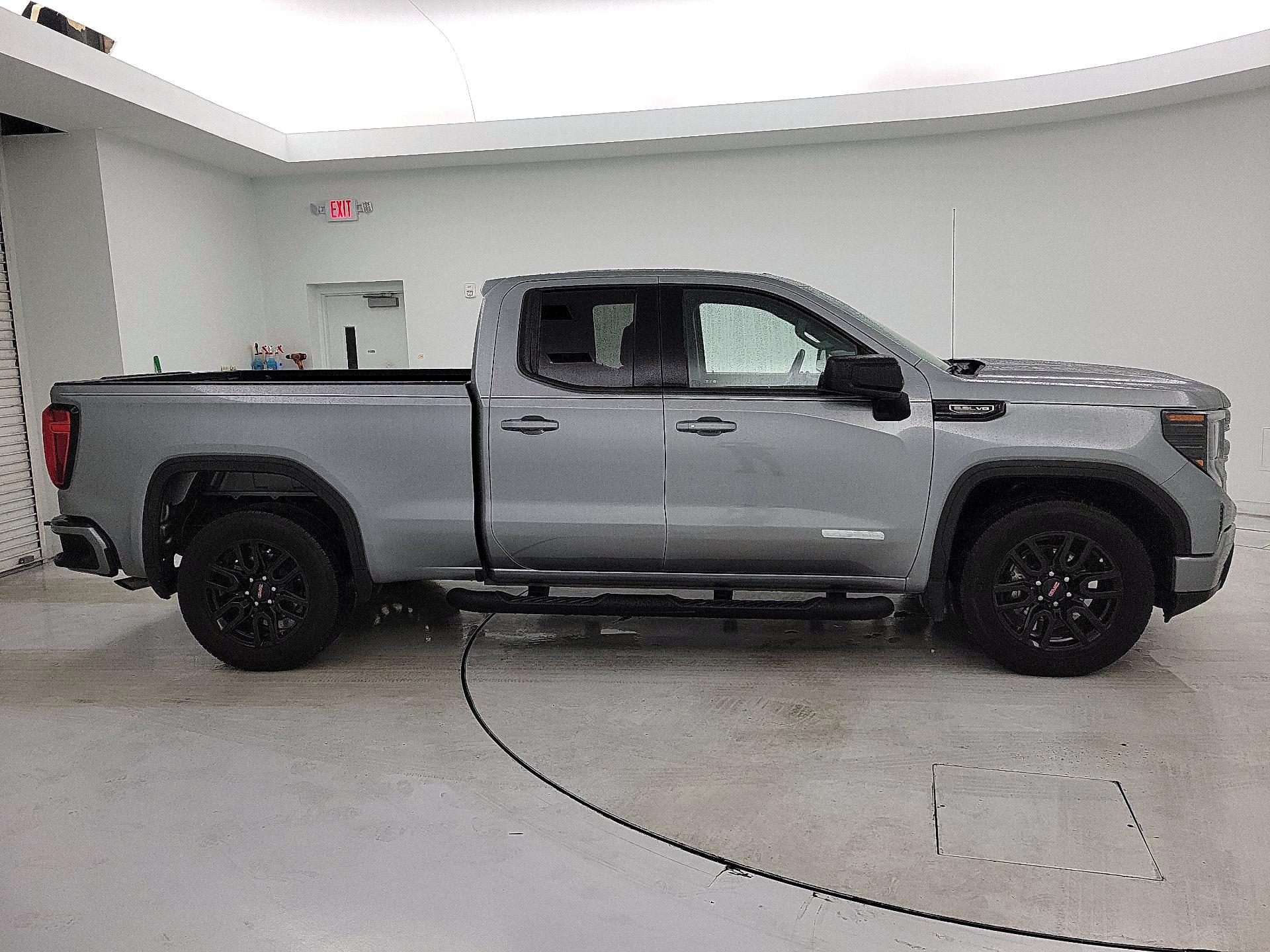 Thumbnail: 2023 GMC Sierra 1500 - 4