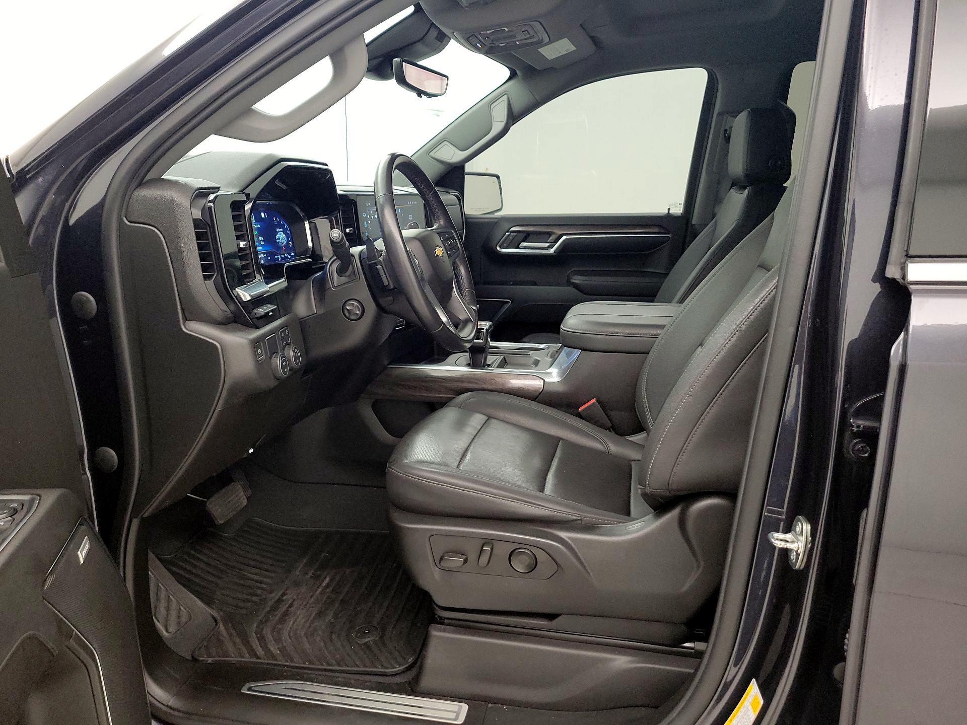 Thumbnail: 2023 Chevrolet Silverado 1500 - 11
