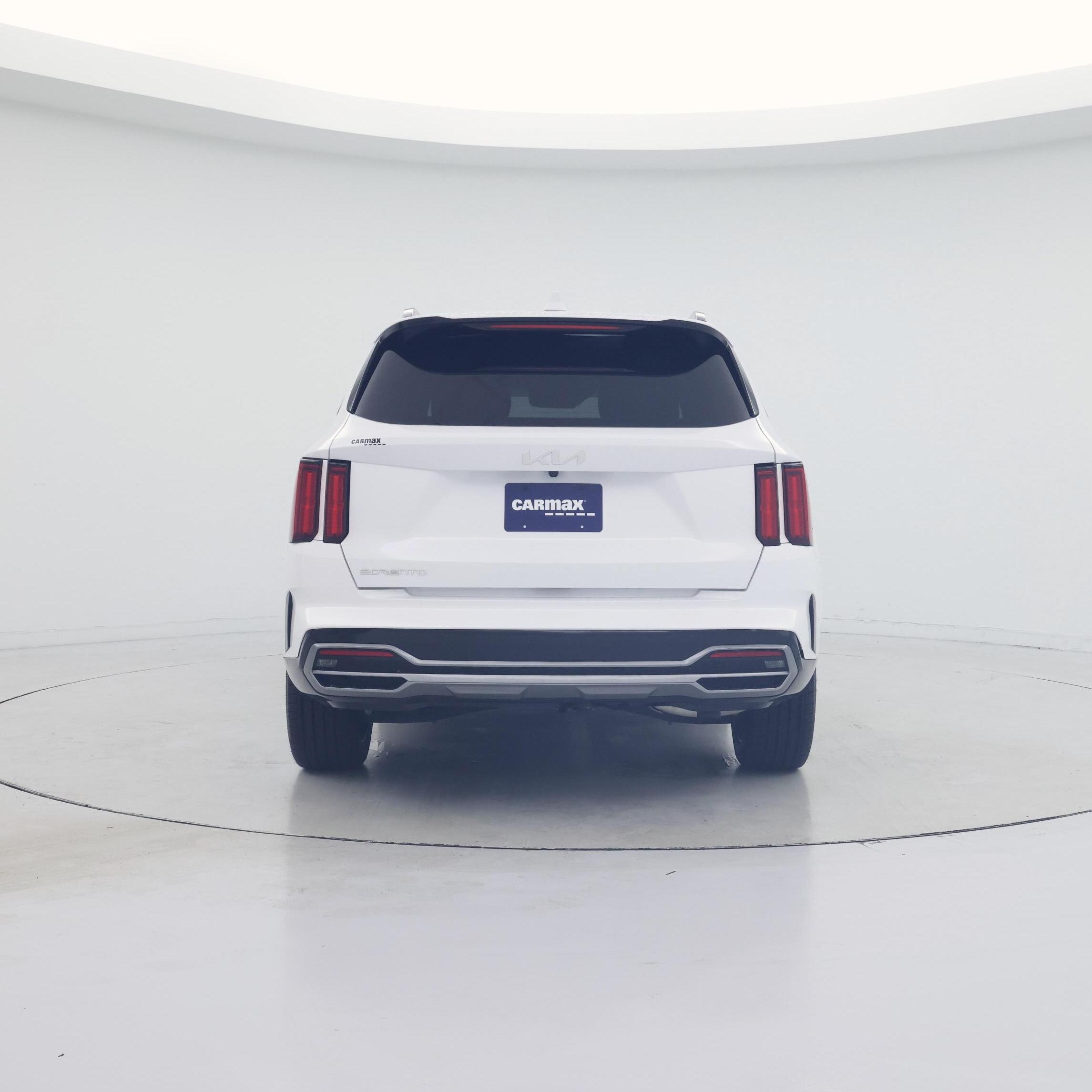 Thumbnail: 2023 Kia Sorento - 6